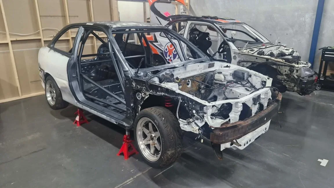 Progress is well underway on the AAM #2 race car as the team pushes hard through the reshell (chassis swap) to get the car back on track for May.

The old shell will be stripped down and work will begun transferring key components across to the repla