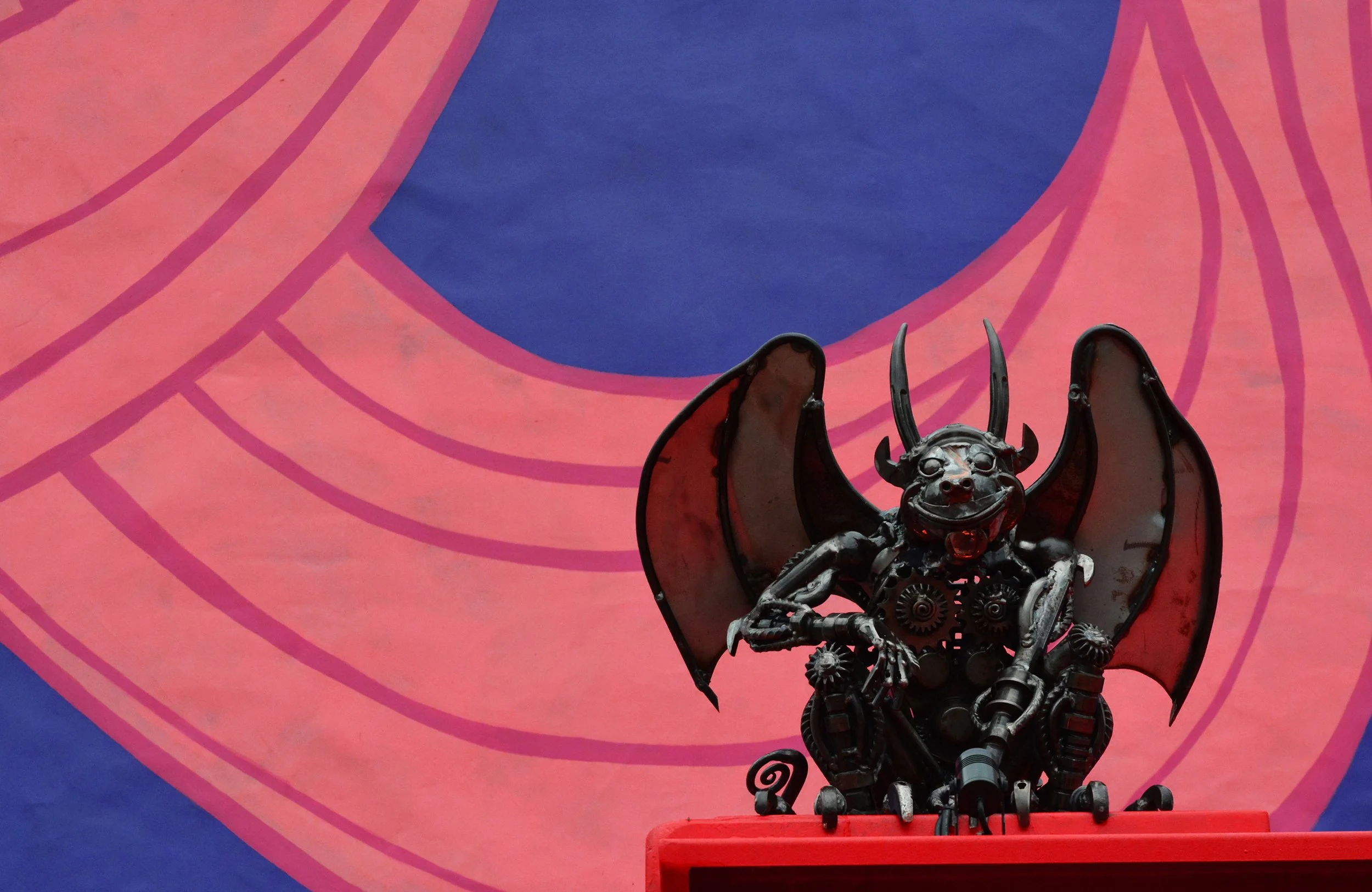 8 EmbassyPark_gargoyle_8of10.jpg