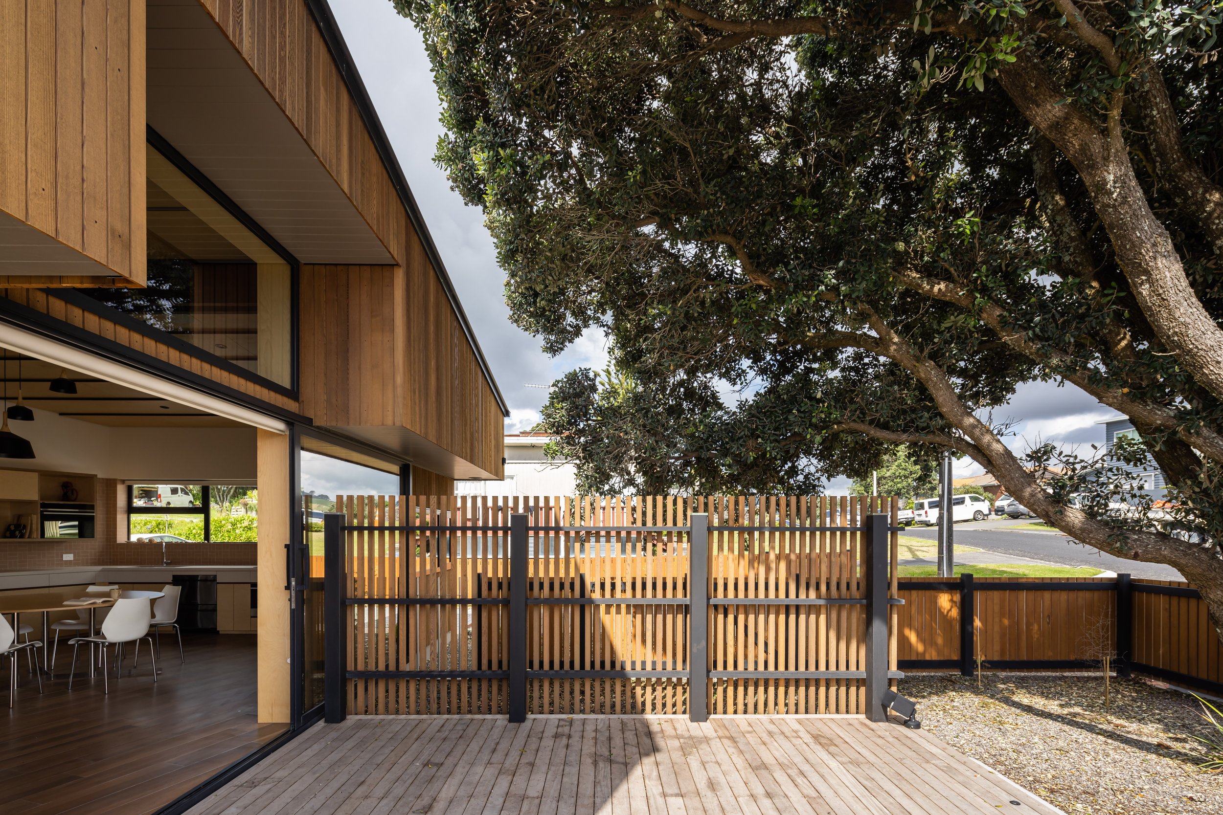 Pōhutukawa House deck view