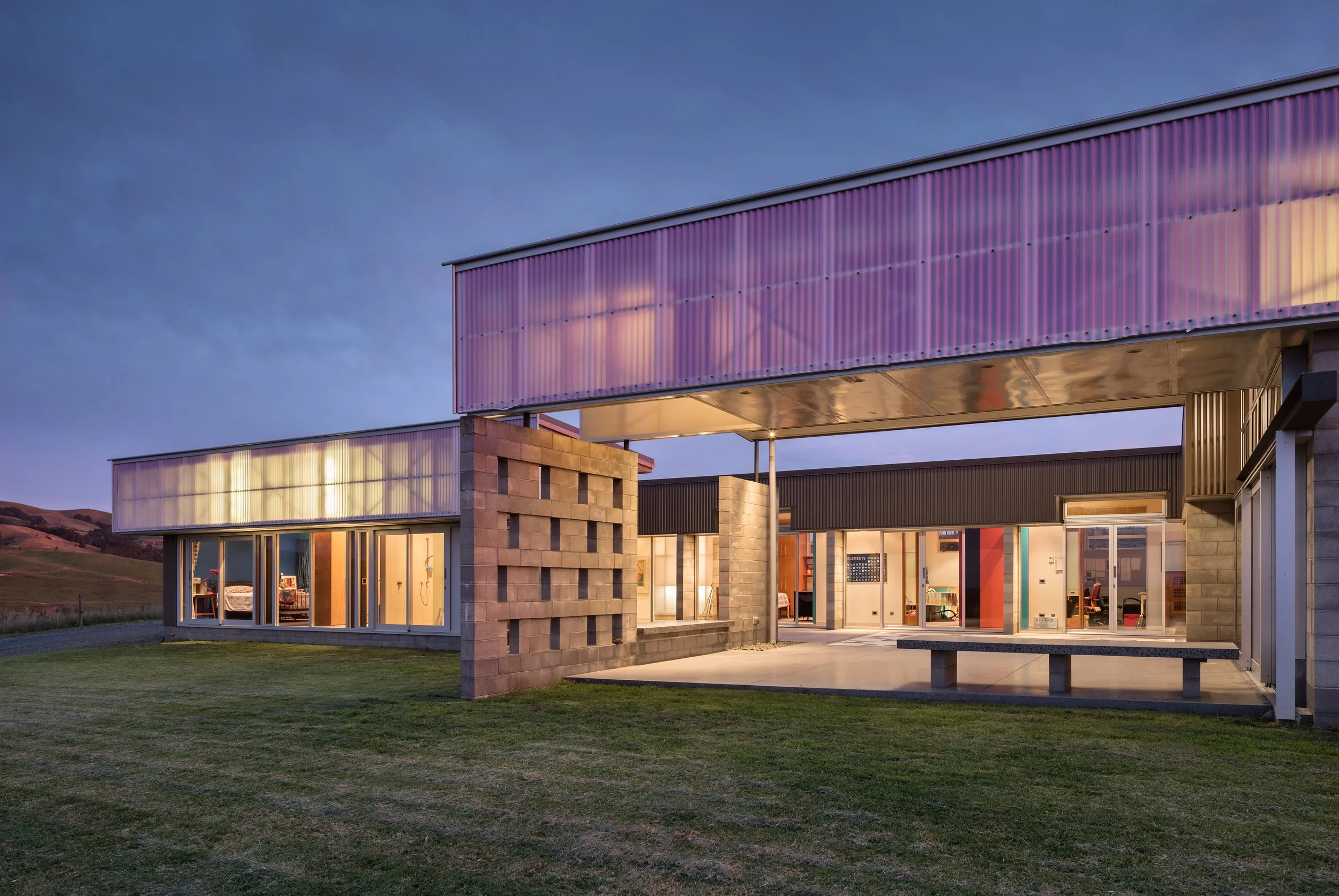 Roto-o-rangi Farmhouse Waikato House on the Hill PAUA Architects