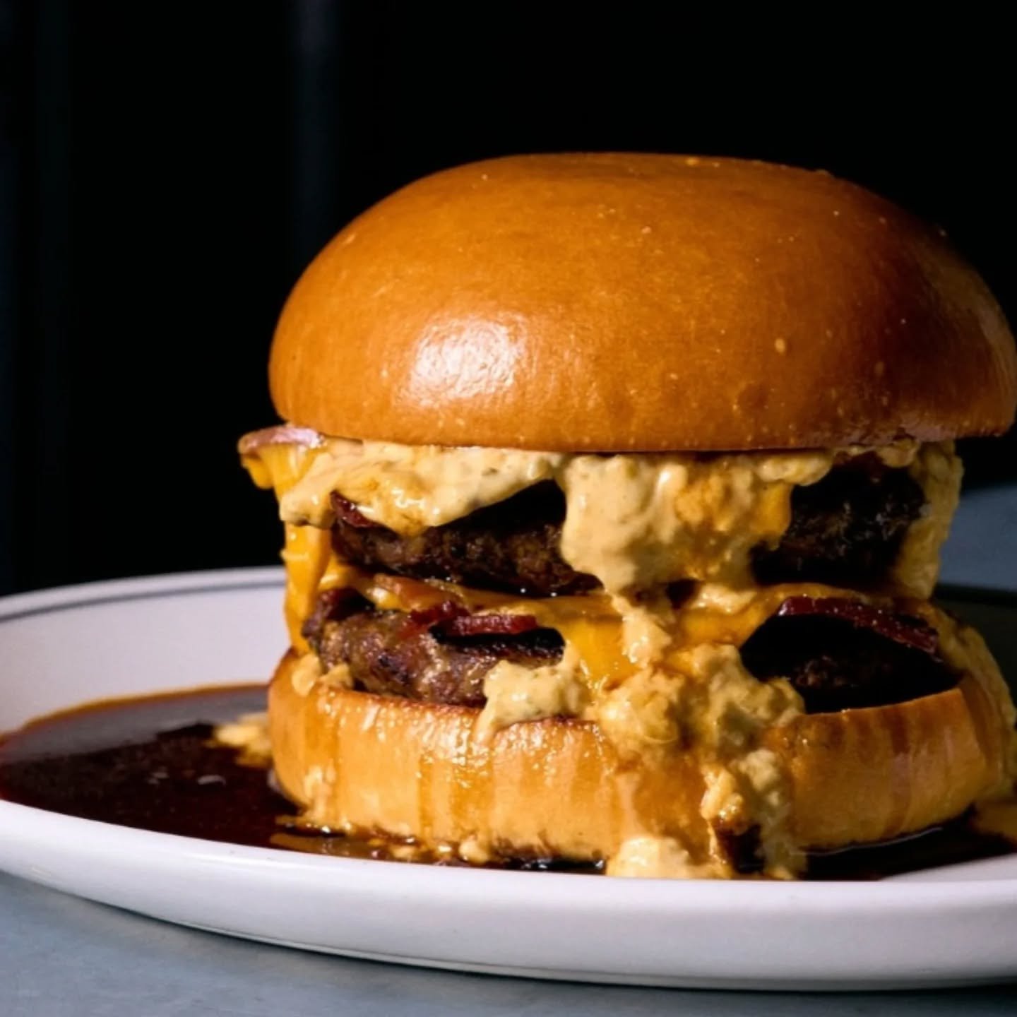 🍔 INTERNATIONAL BURGER DAY is THURSDAY 28 May. And if you're a venue that sells burgers... this one's basically free (EASY) content + reach.

Special days like ✨International Burger Day✨ are made for hospitality. People are already searching, alread