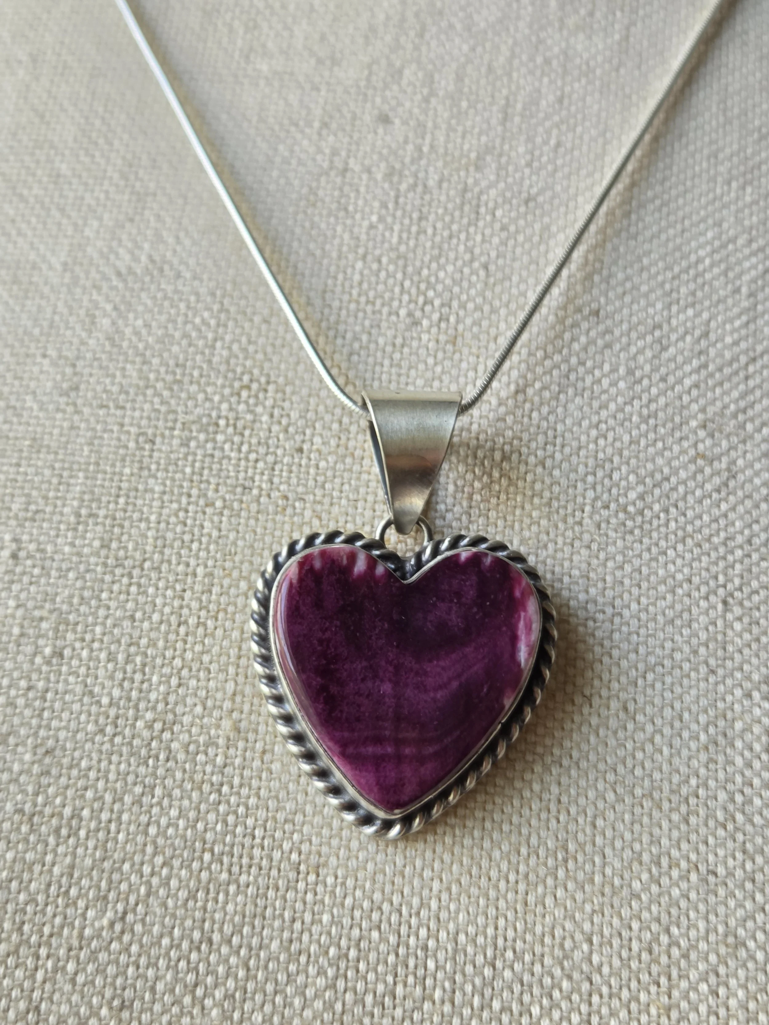 Sterling Silver Purple Spiny Oyster Heart Necklace - Native American
