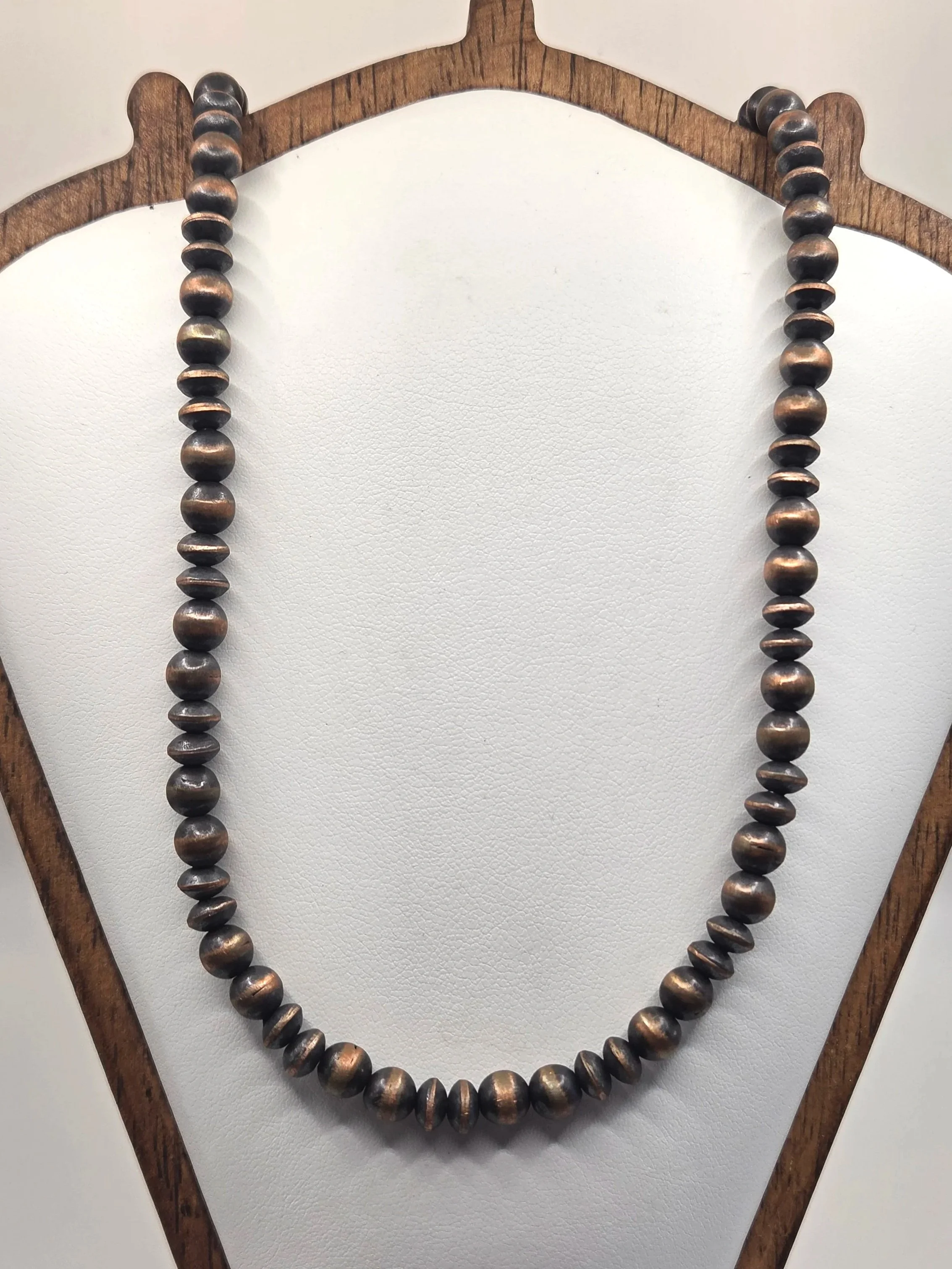 Copper Graduated 6mm - 8mm Pearls & Saucers Necklace
