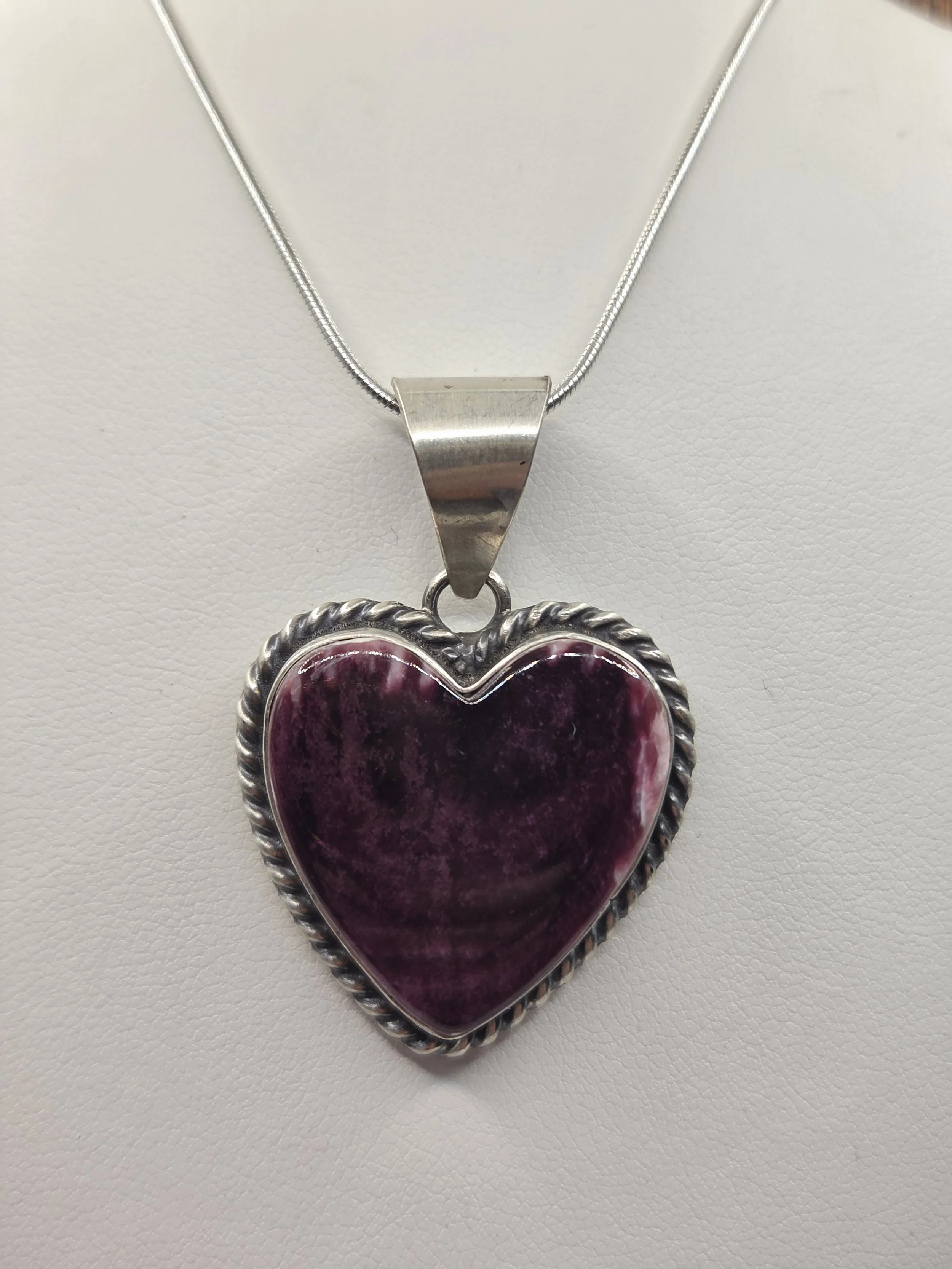 Sterling Silver Purple Spiny Oyster Heart Necklace - Native American