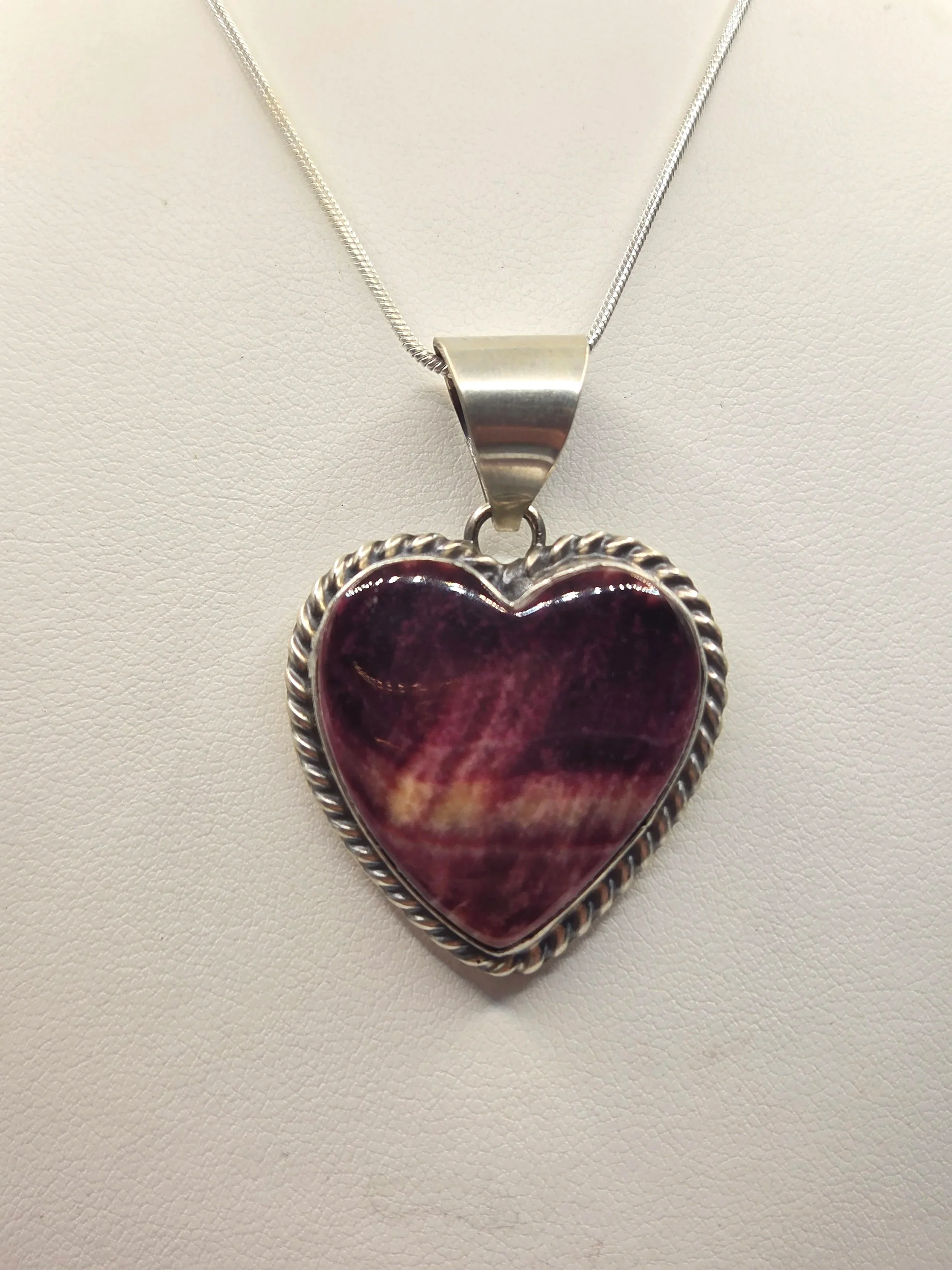 Sterling Silver Purple Spiny Oyster Heart Necklace - Native American