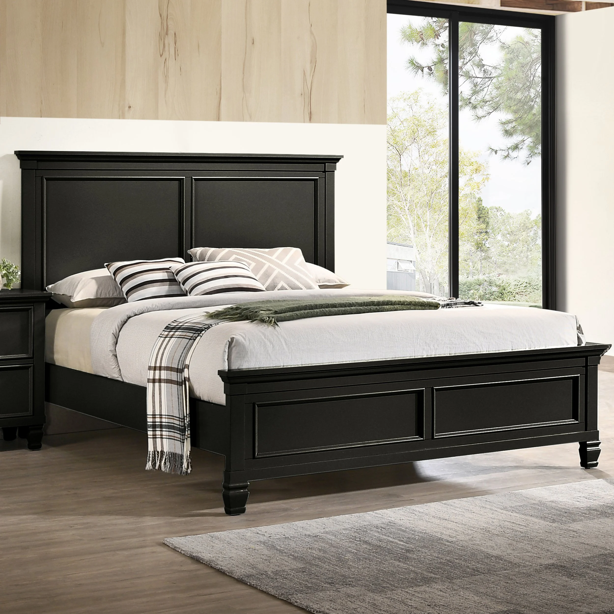 Tamarack Black Bed