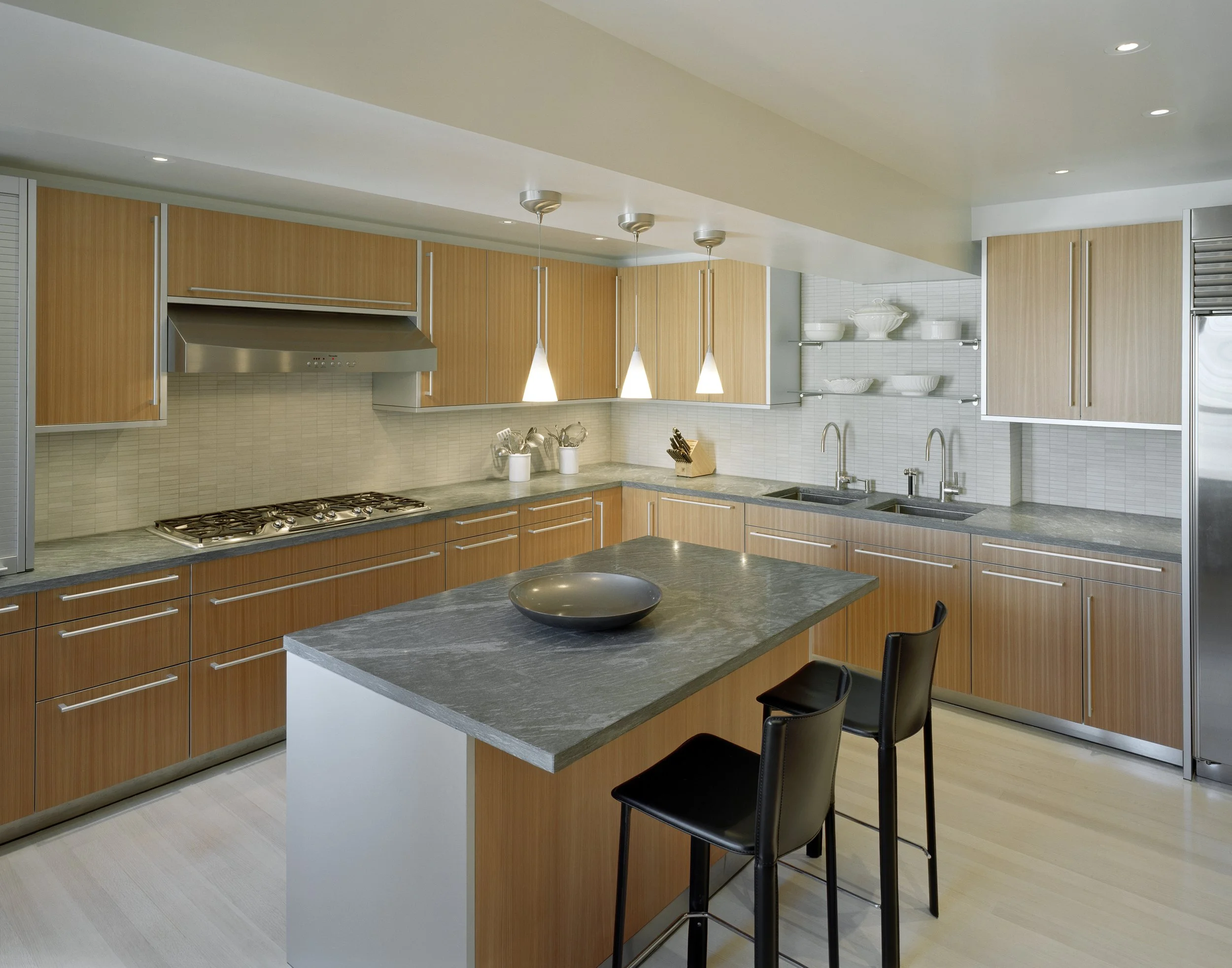 06. 400WEA_Kitchen_2.jpg