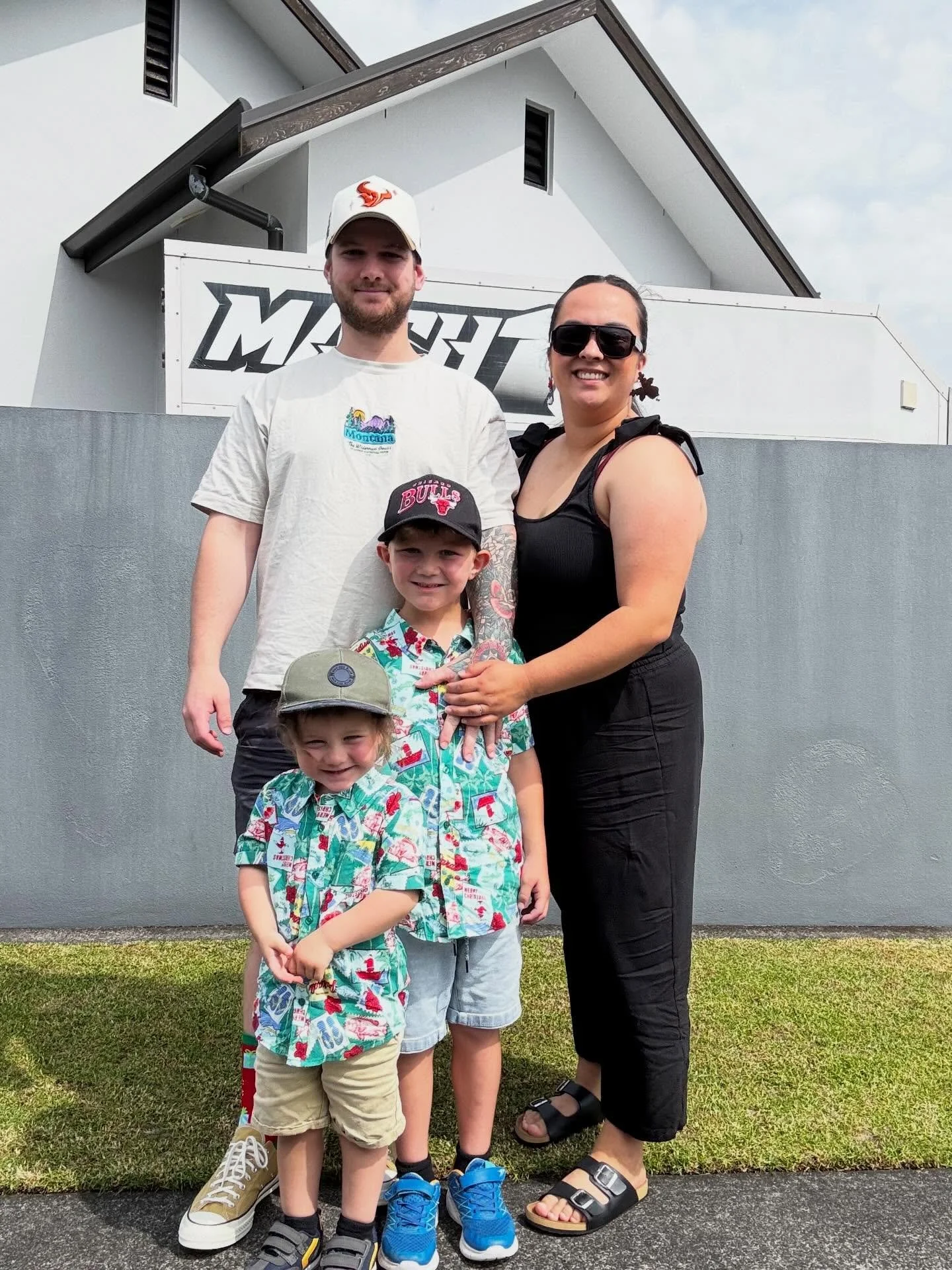 🍾 Introducing&hellip; Shannan &amp; Connor (Ollie &amp; Malachi), your new Photobooth Co Owners 🥂

2 years ago I met Kelsi at a Taranaki Weddings Show with Hello Audrey &amp; thought to myself what a cool business and how it would really fit into t