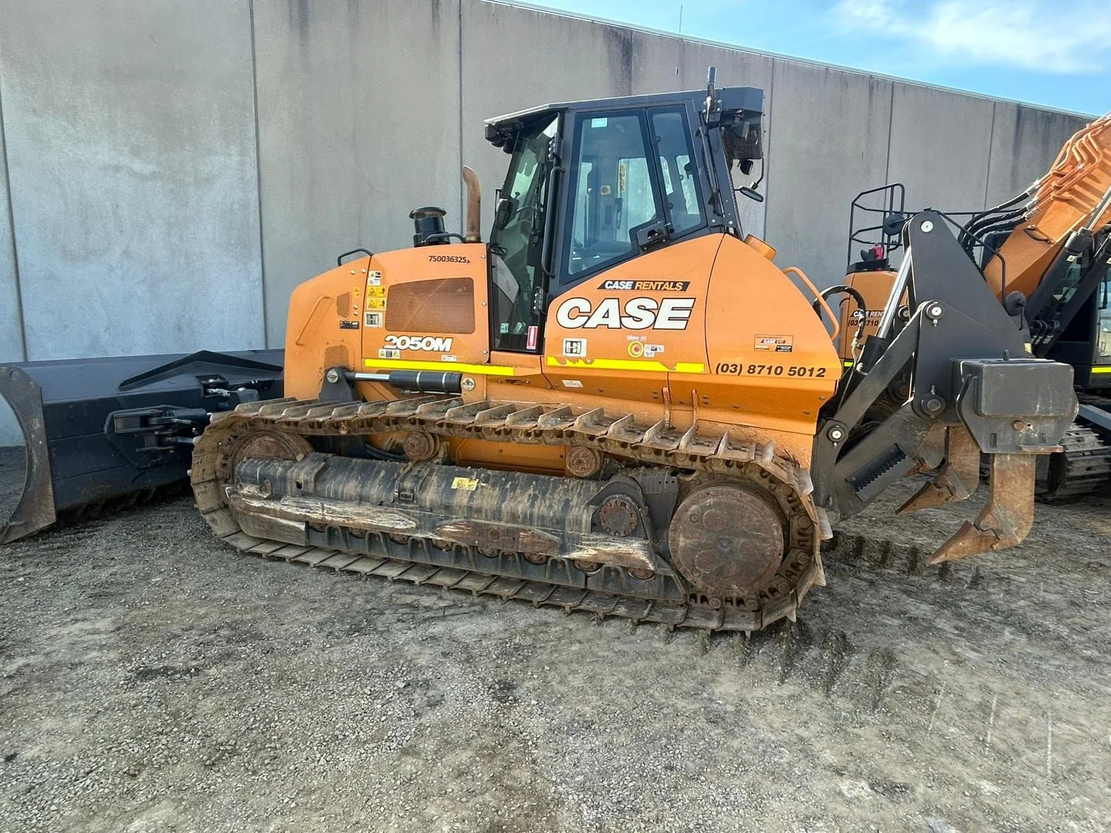 CASE 2050M Dozer Stock #750036323 3.jpg