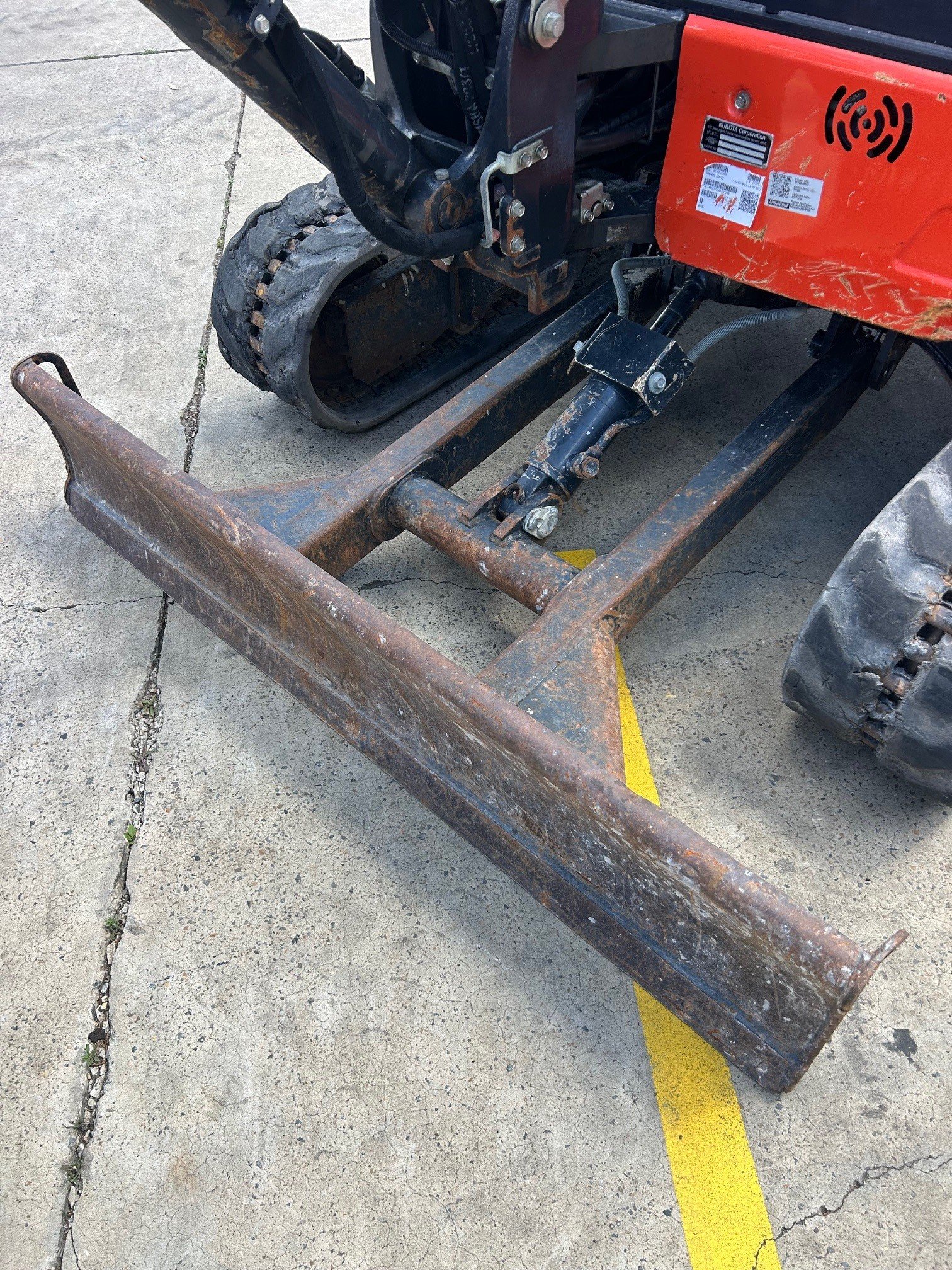 U35-4 Excavator 3.jpg