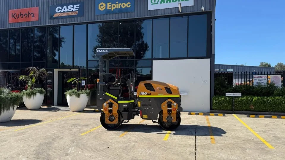 2025 CASE 450NX Compact Roller