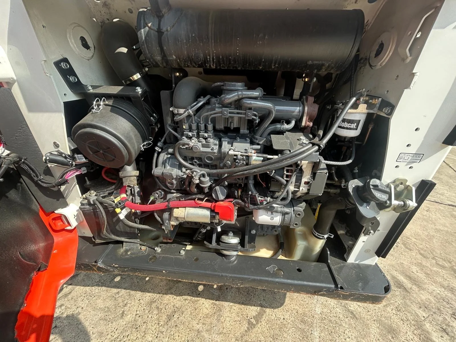 2023 Bobcat S590 Skid Steer 4.jpg