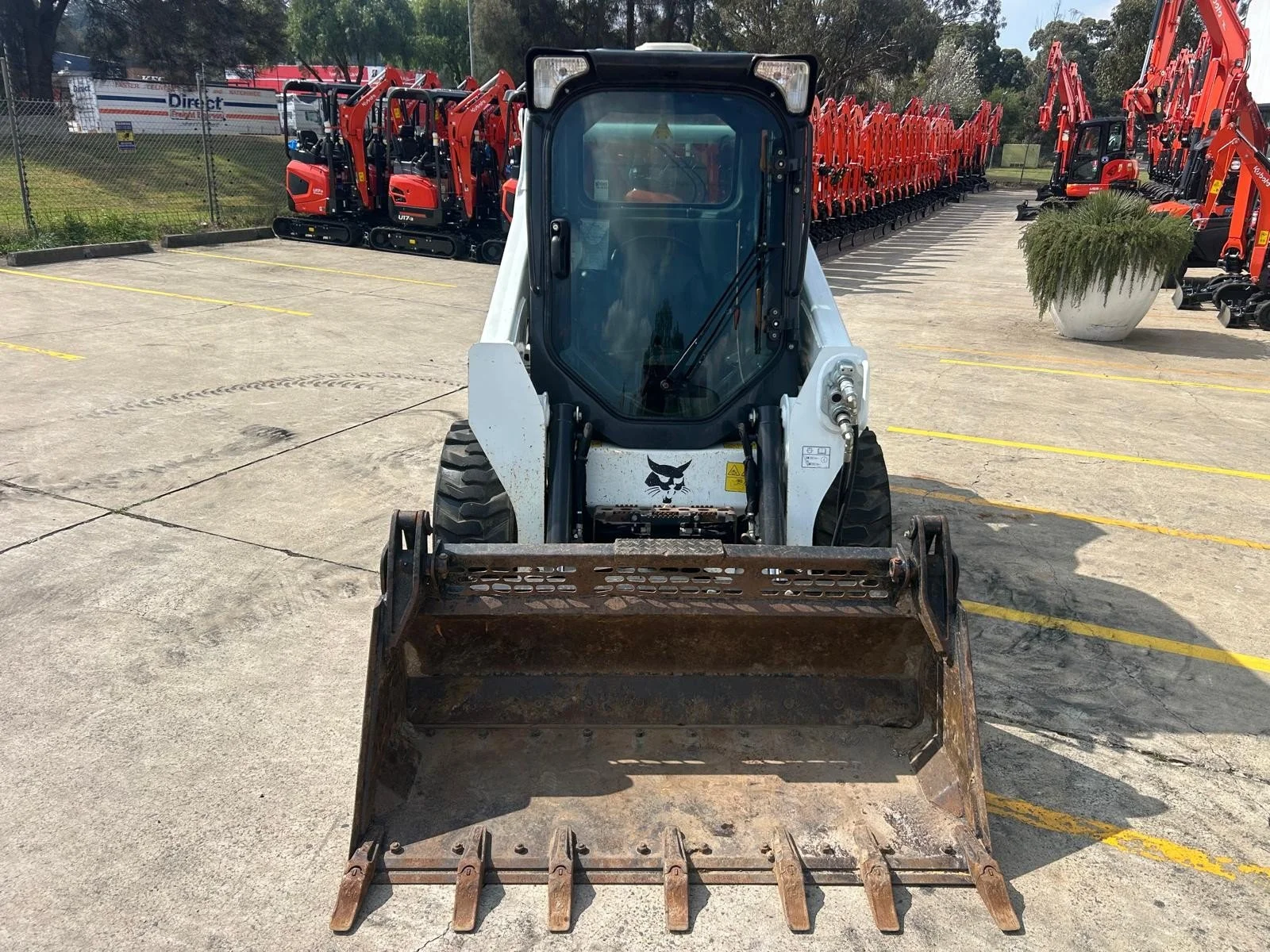 2023 Bobcat S590 Skid Steer 2.jpg