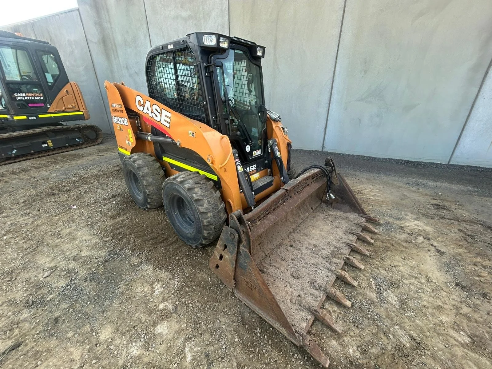 CASE SR210B Skid Steer Stock #750047123 3.jpg