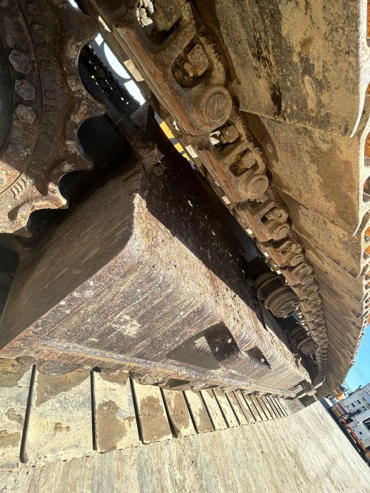 2008 Hyundai 210LC-7 Excavator 21.jpg
