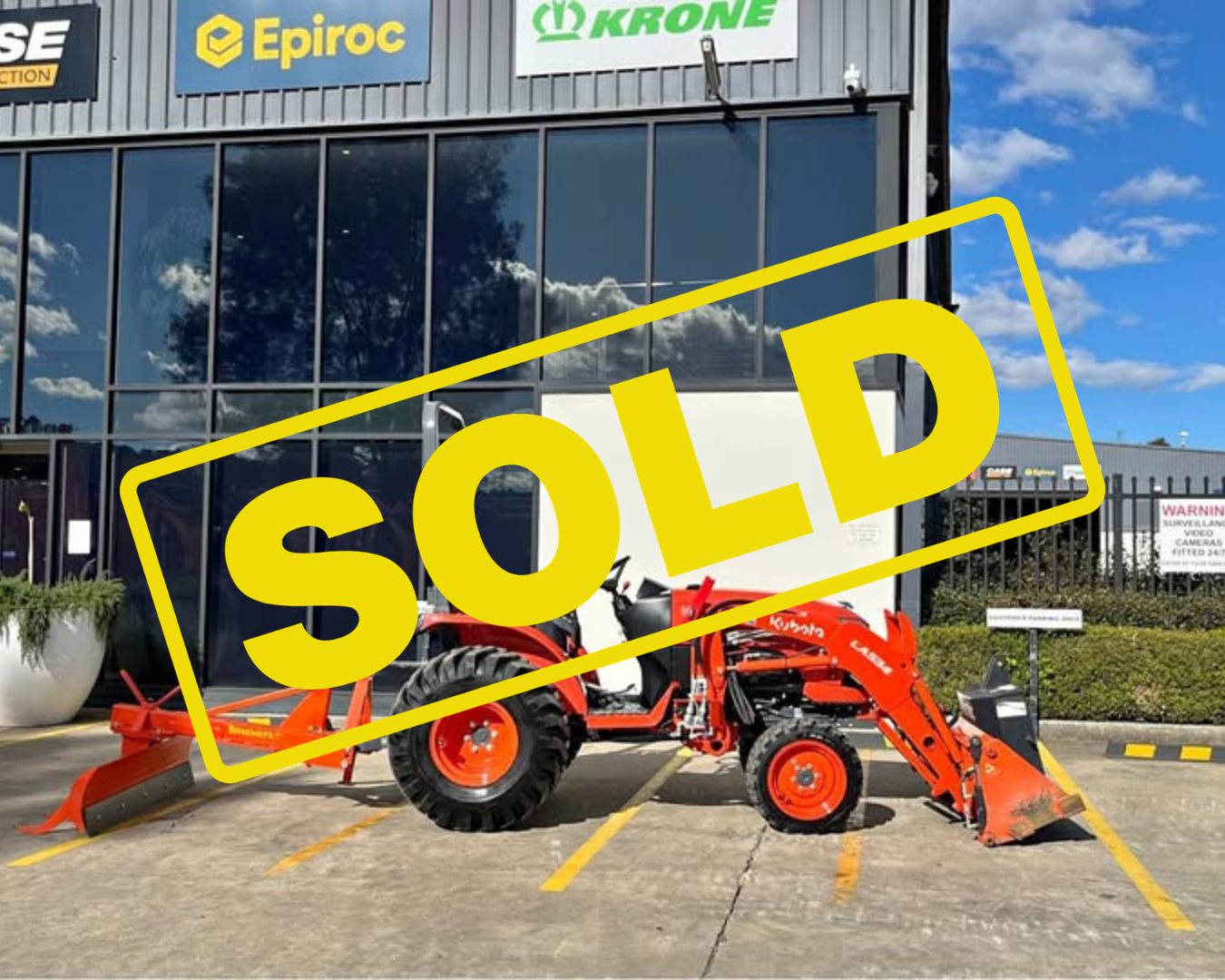 2026 Kubota B3150HSD Tractor & Blade 