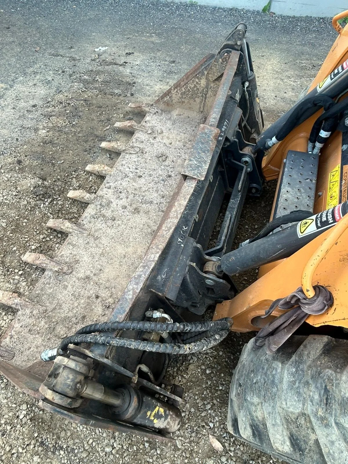 CASE SR210B Skid Steer Stock #750047123 5.jpg