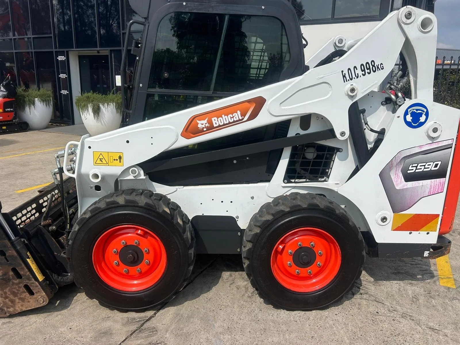 2023 Bobcat S590 Skid Steer 6.jpg