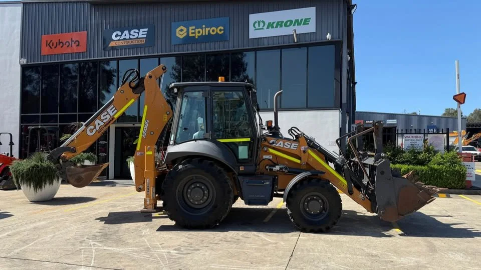 2022 CASE 590SU Backhoe Loader