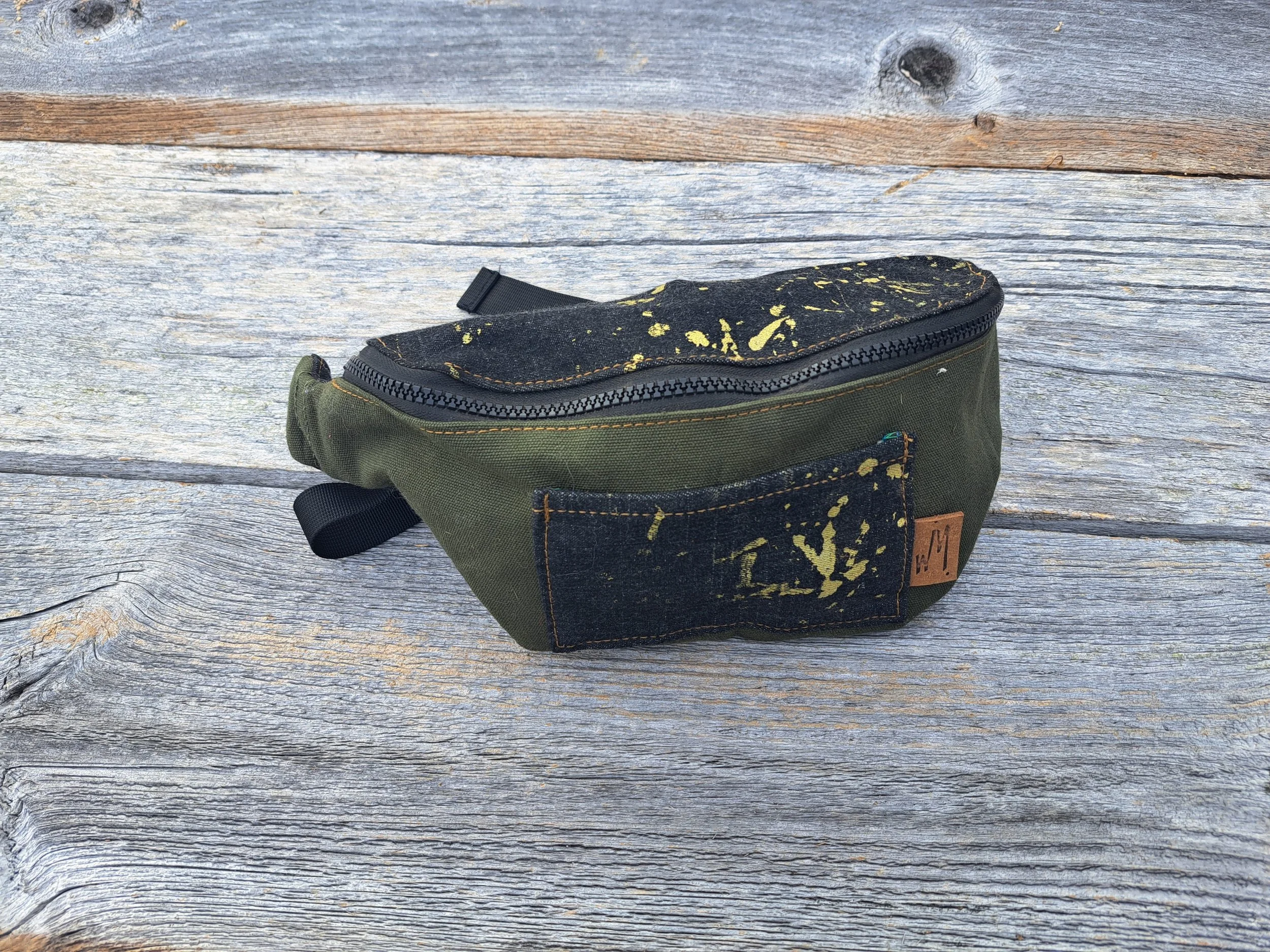 Canvas Green/Black/Gold Fanny Pack