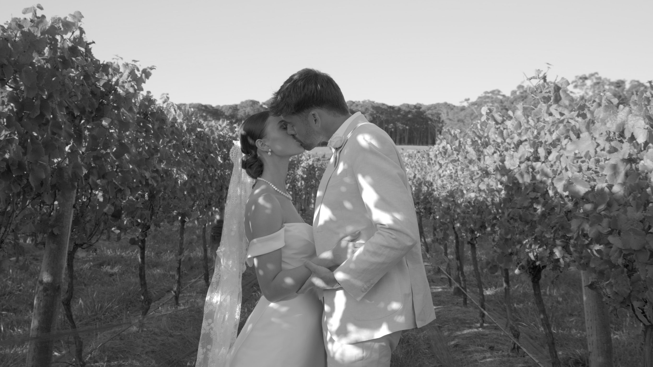 POPPLEWELL-WEDDING-REEL-V1.00_00_19_13.Still002.jpg