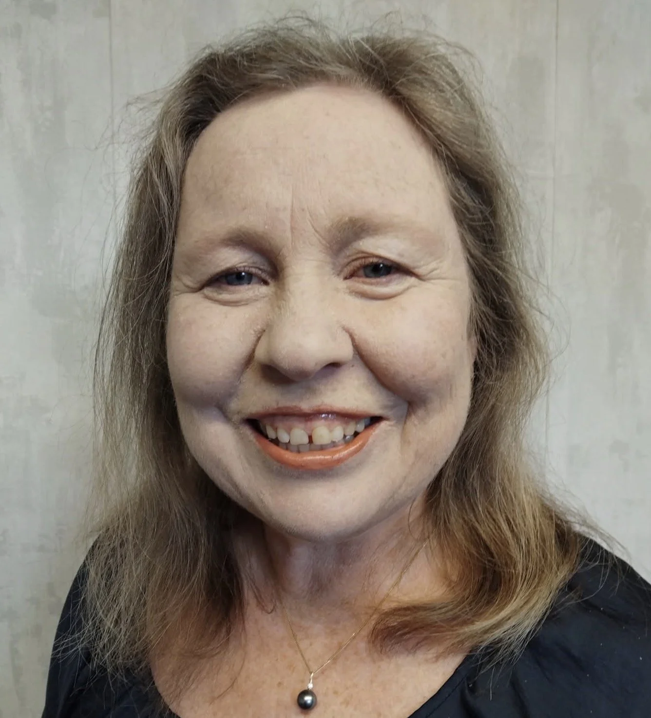 Loretta Chanson Languages French English Classes East Auckland