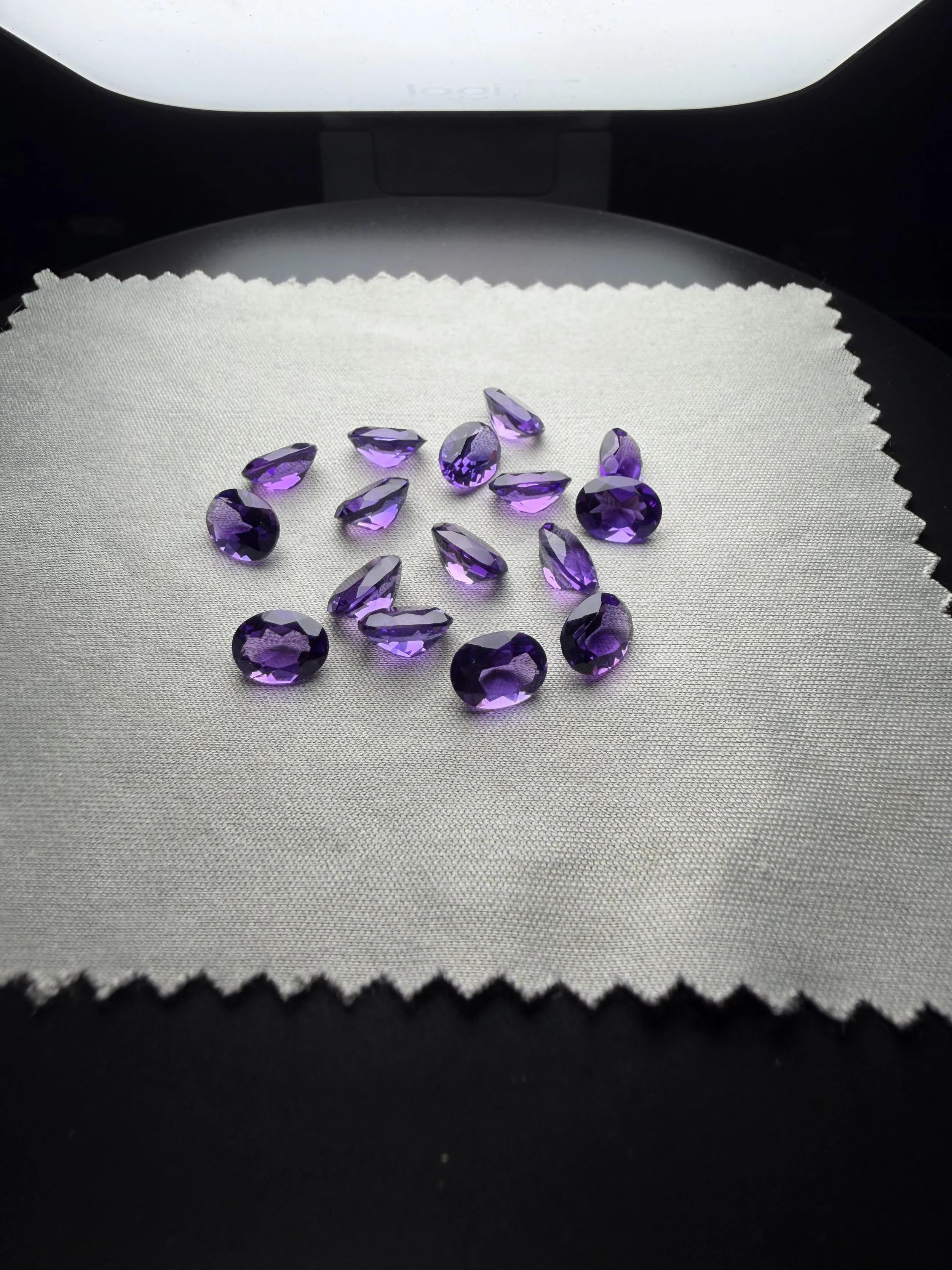 10.8ct Natural Amethyst Parcel