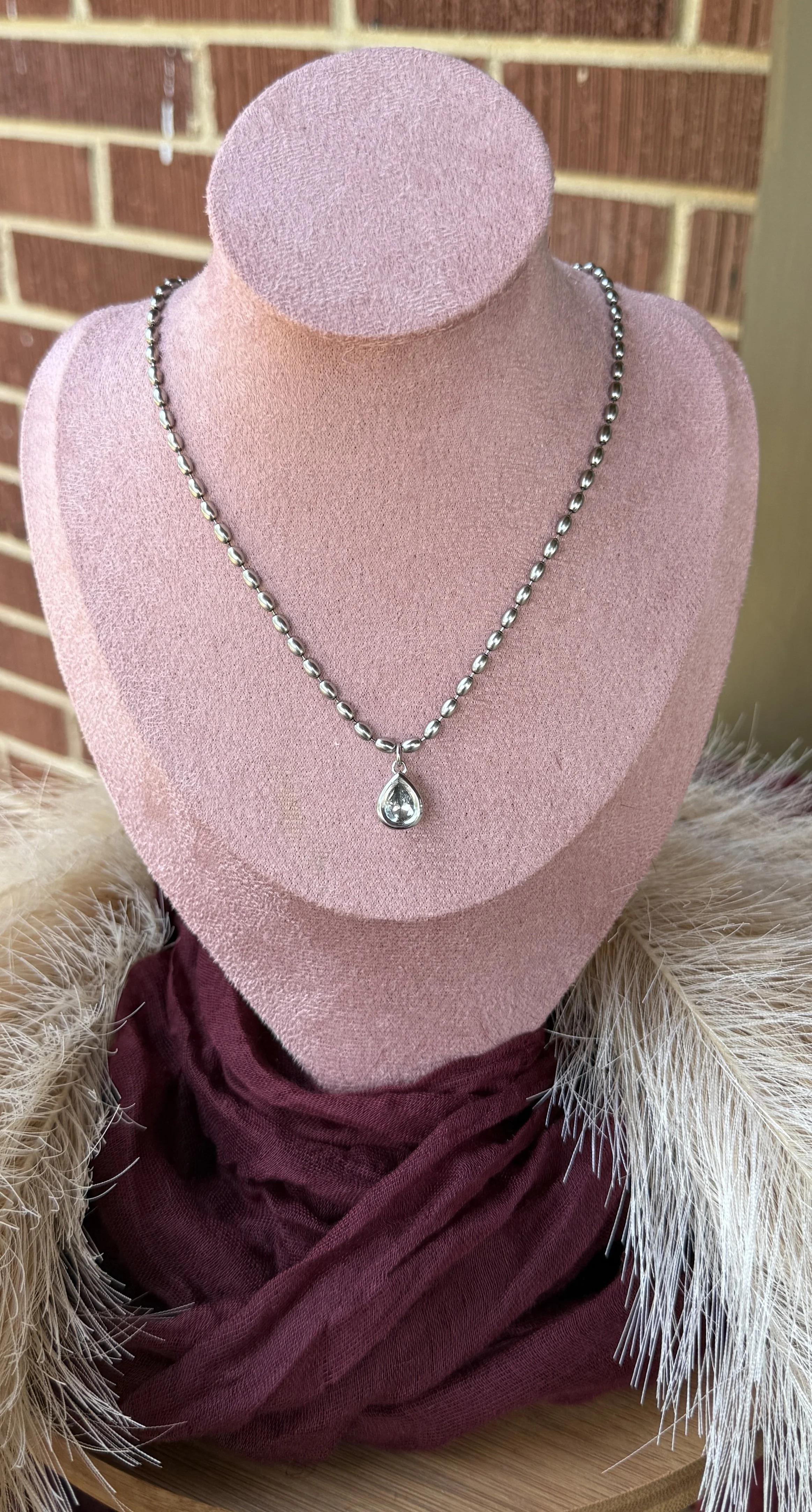 The Carrie Necklace