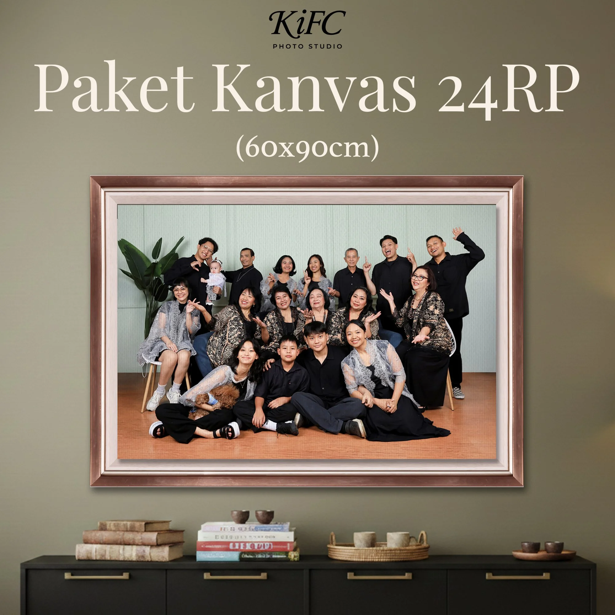 Foto Studio Family Kanvas 24RP — IDR 2.450.000