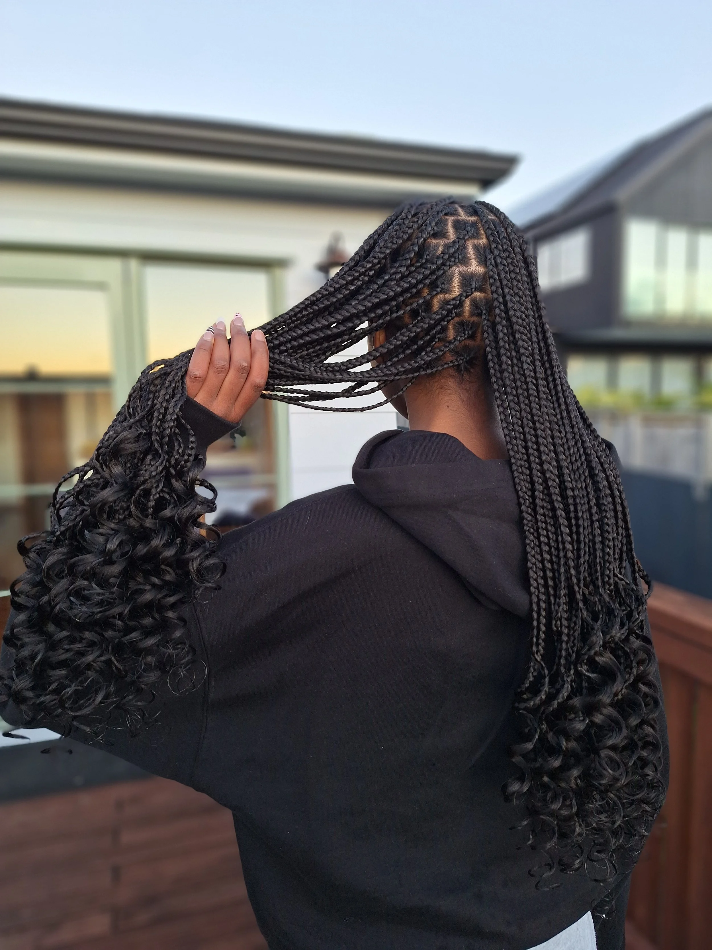 Small Knotless curls