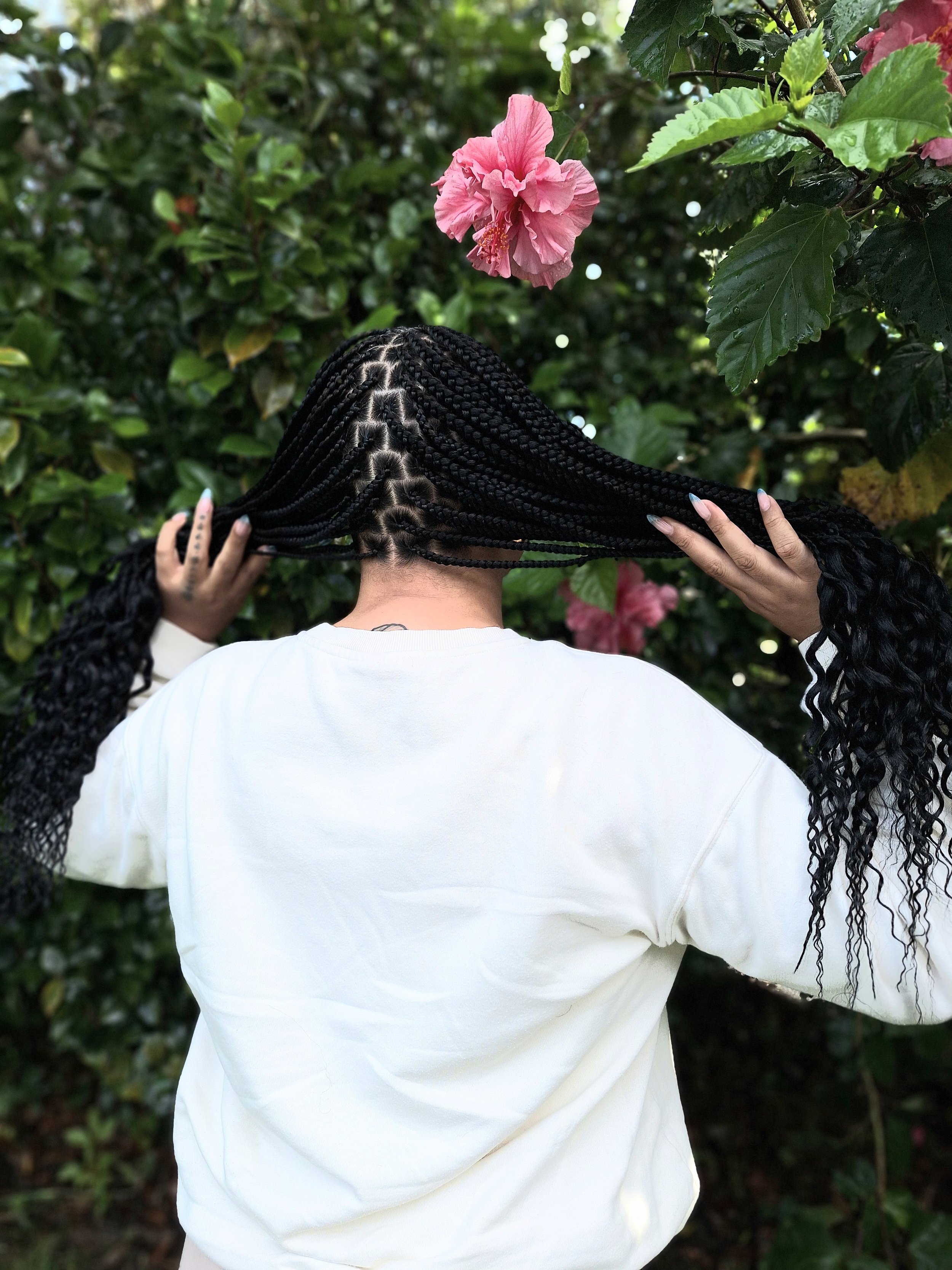 Small Knotless Curls