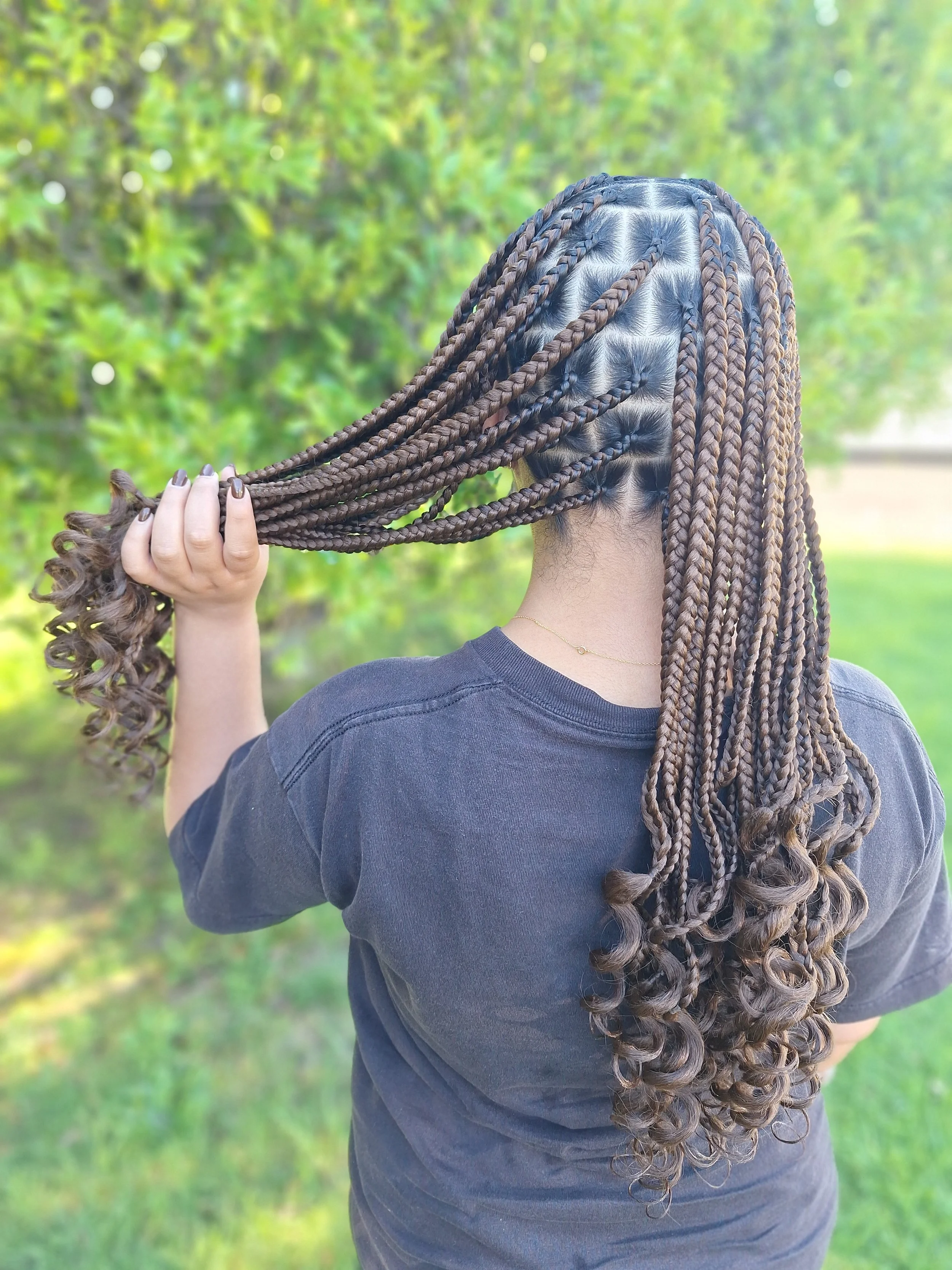 large Medium Knotless Curls