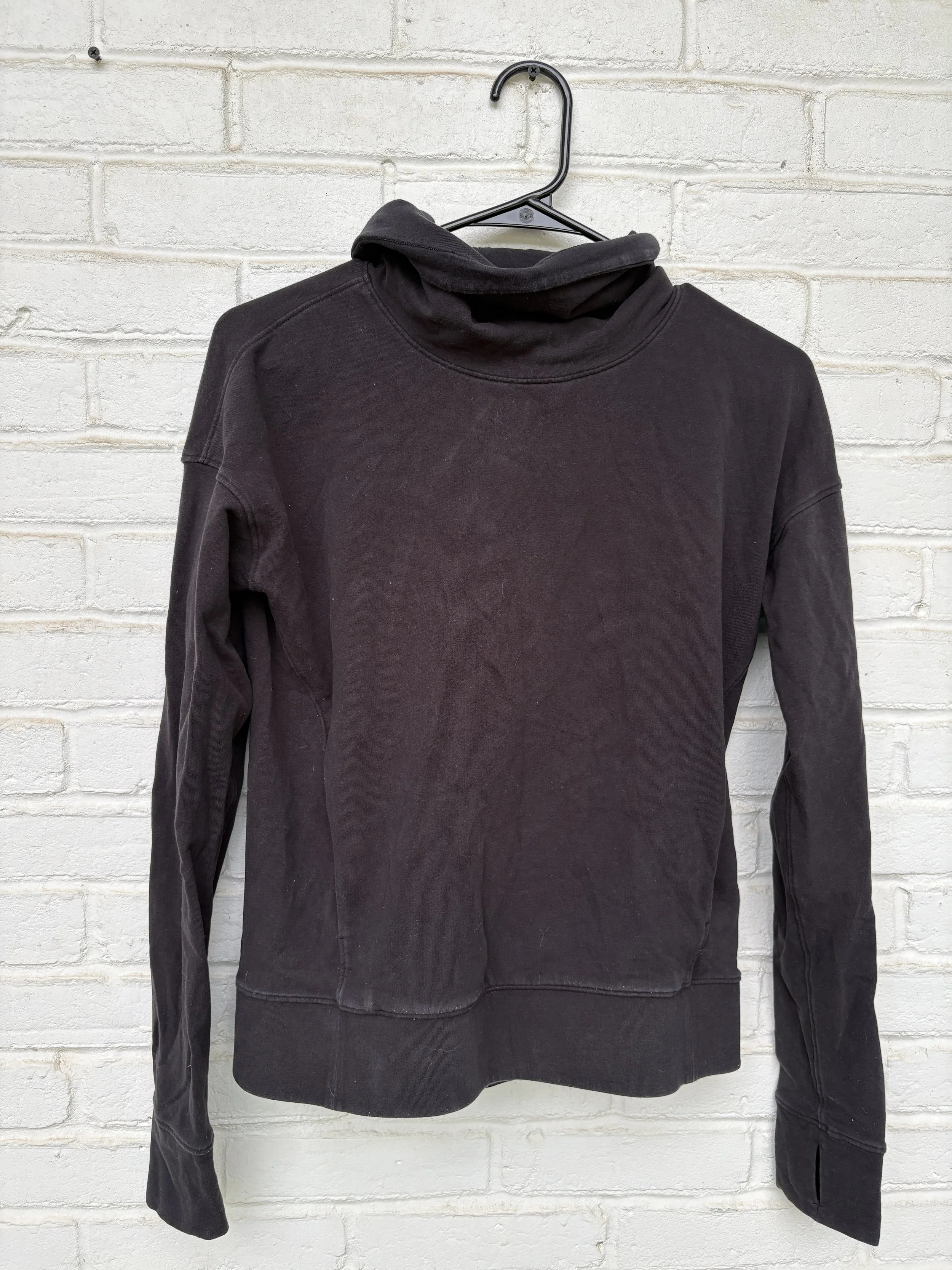 Lululemon turtleneck