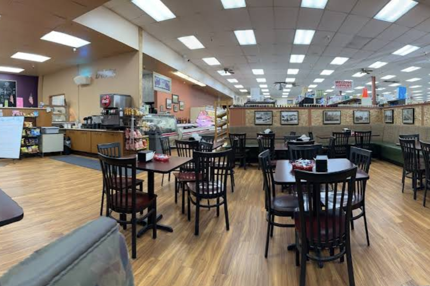 Reeds Grill and Market interior