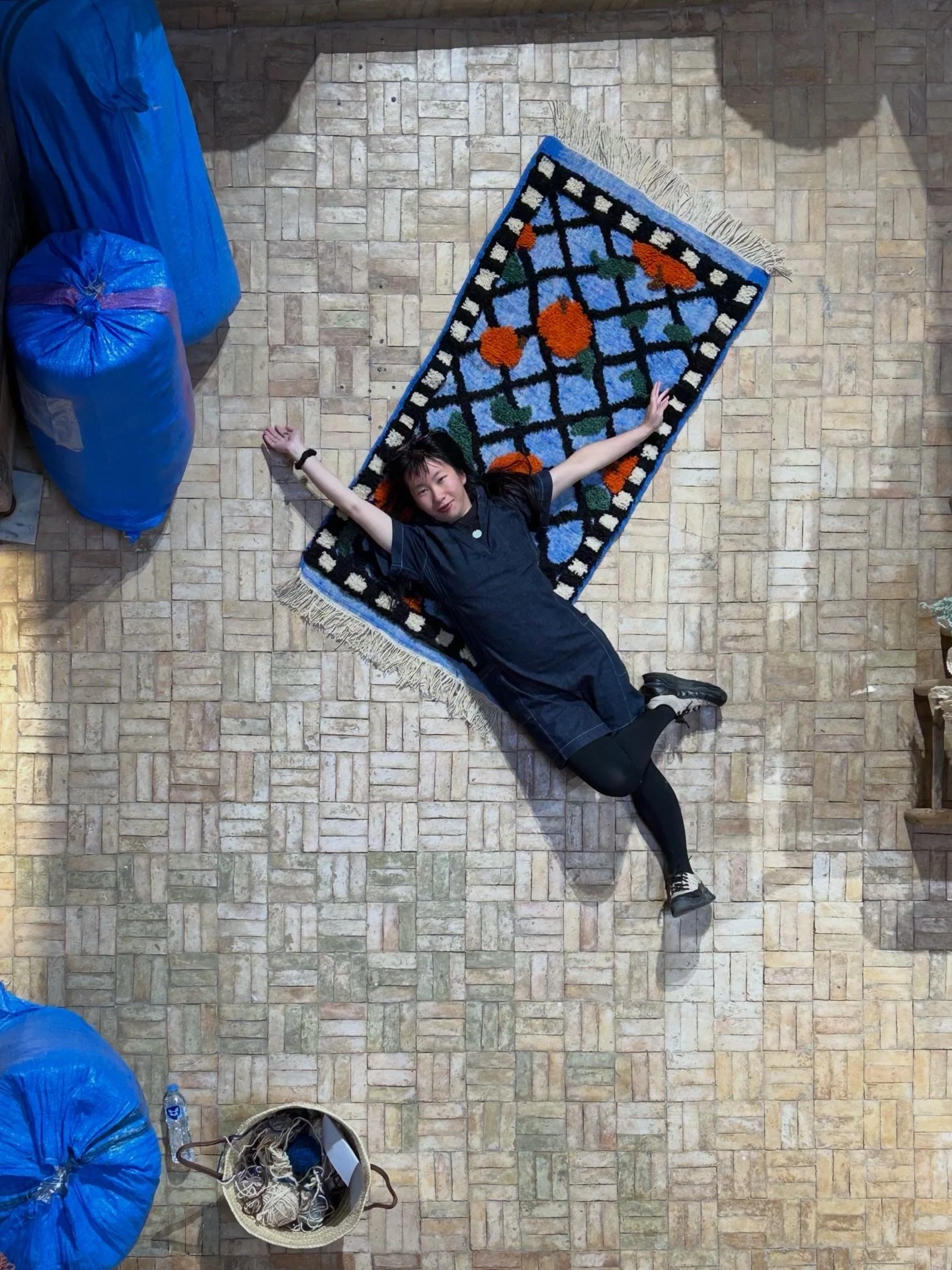 the finished rug!! after 10 days, it&rsquo;s 1.5m long (literally my height)

met so many cool people during this residency, both with the artisans and the other people doing residencies. loved seeing what everyone else was working on around me and b