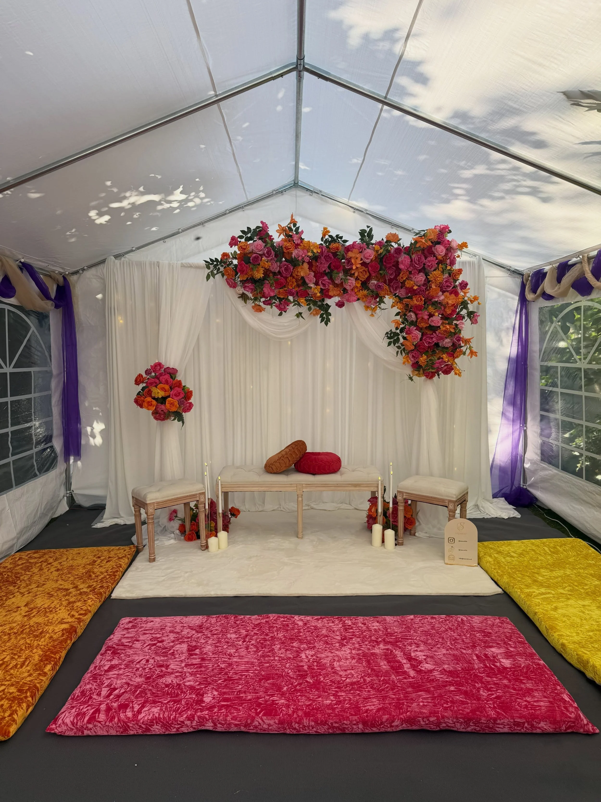 Draped in ivory, blooming with colour 🤍
Dm for enquiries

#bridalshower #wedding #mehndisetup #decor #dholki