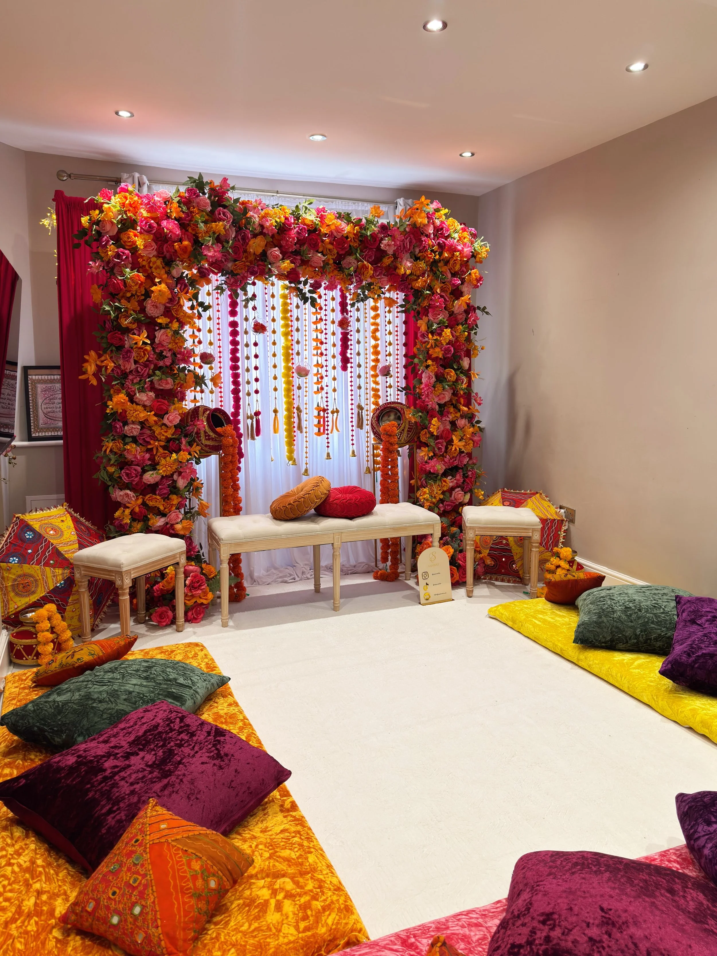 Our signature mehndi setup with floor cushions 💜 

DM to get the whole package 

#decor #mehndi #wedding #london