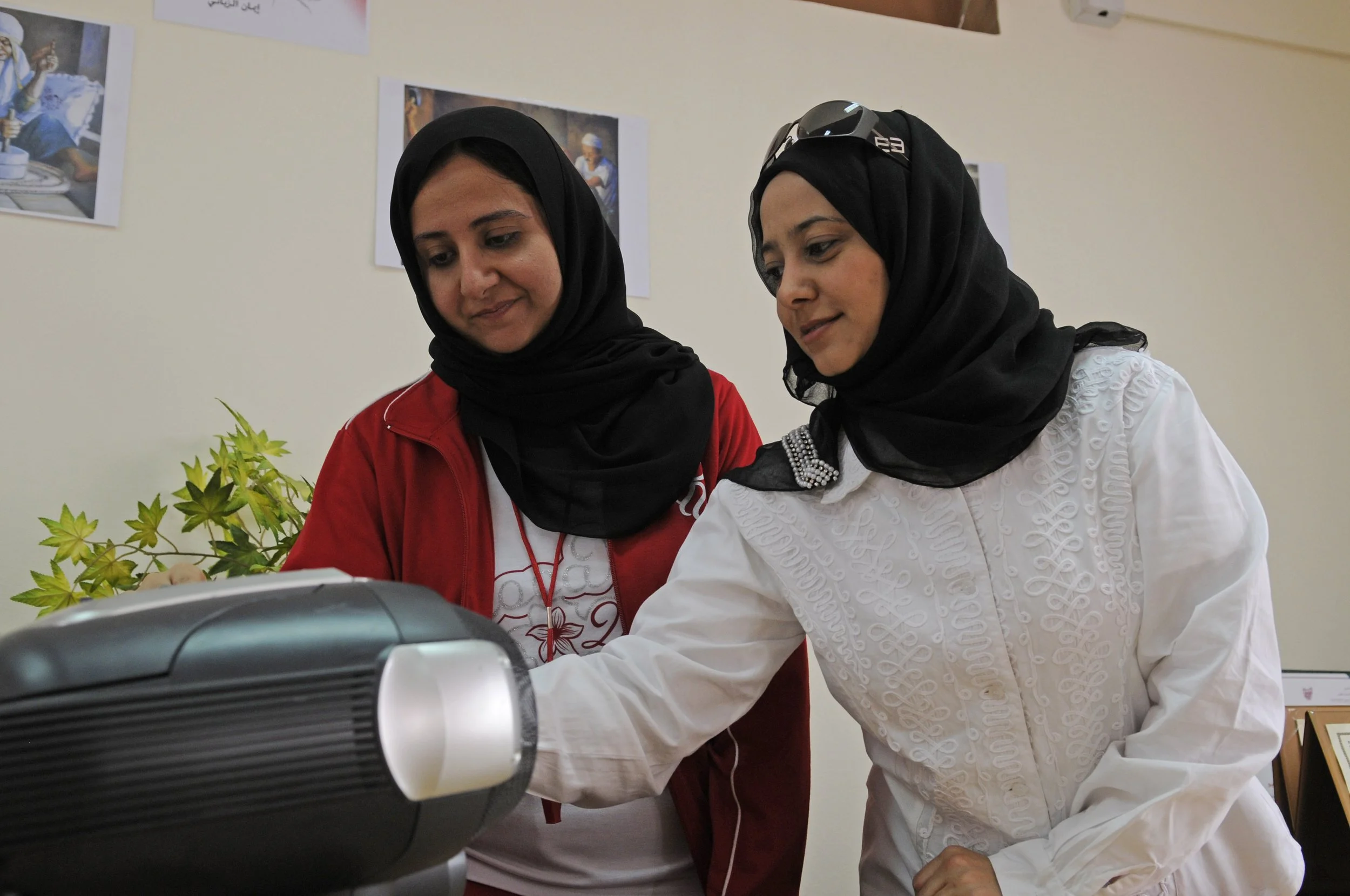 Bahrain teachers.JPG