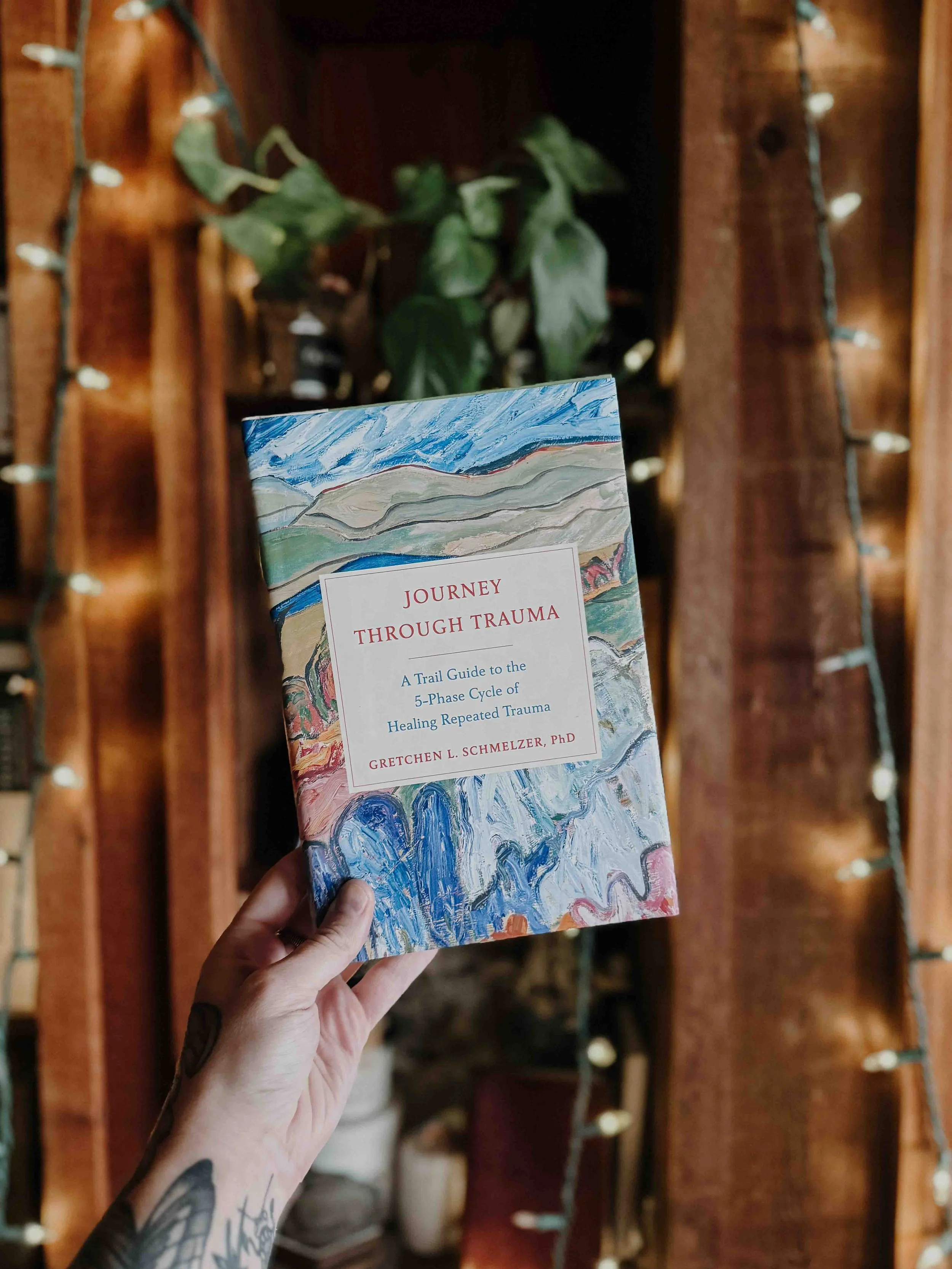 6 Mental Health Books I Always Recommend to My Clients as a Trauma Therapist