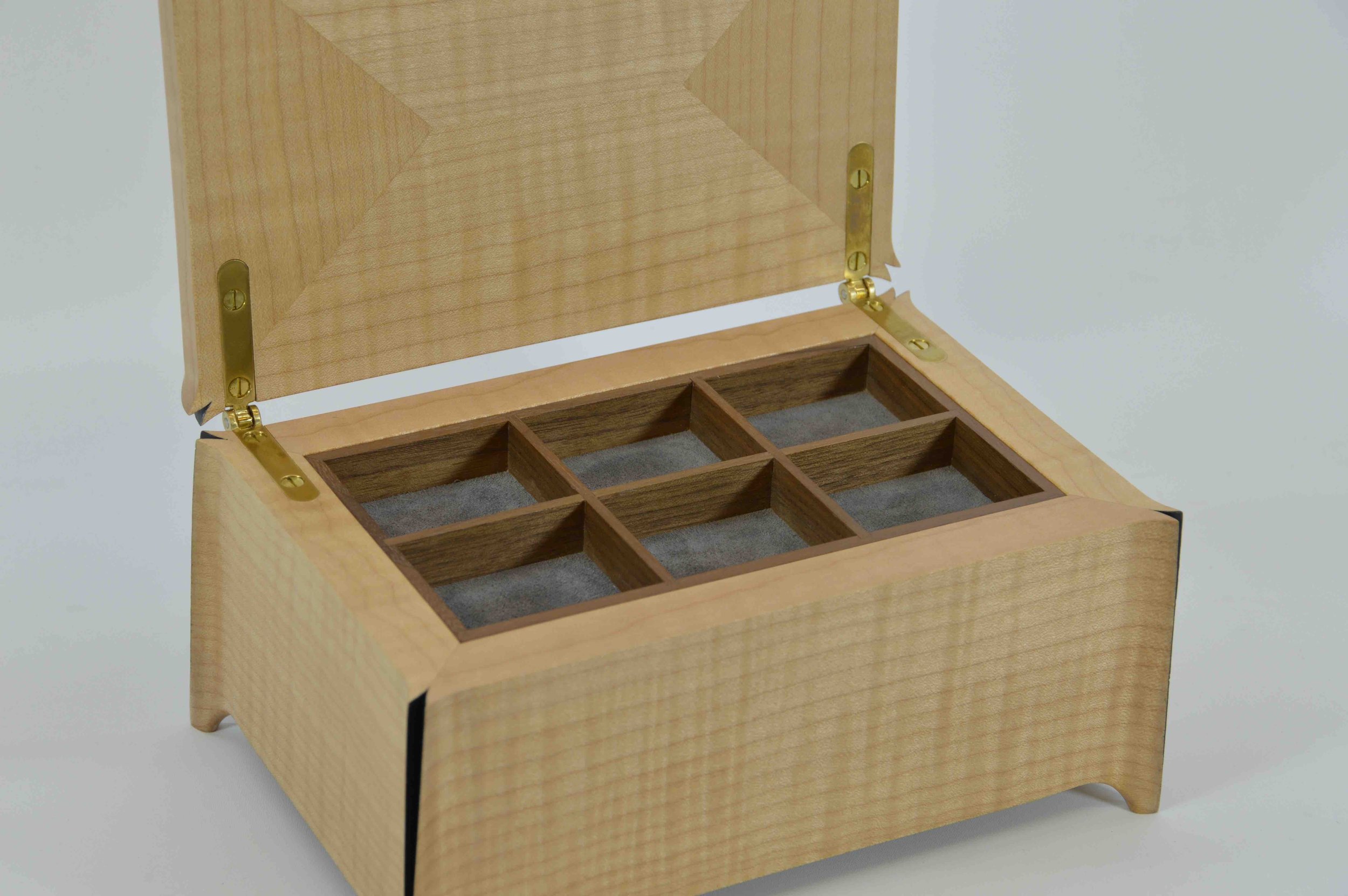 BOX 8.jpg