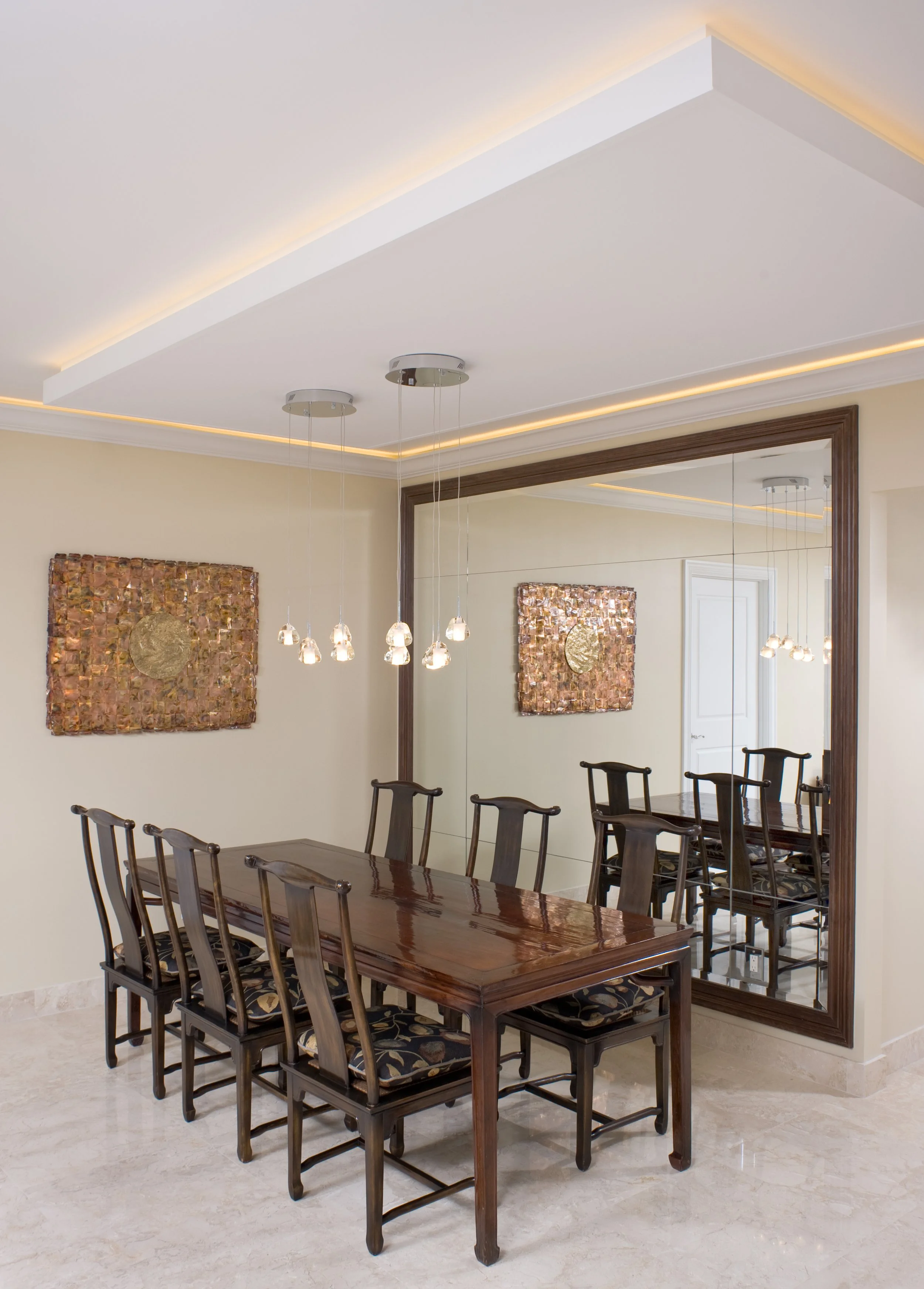 TI_Ritz_1702B_029_crop.jpg