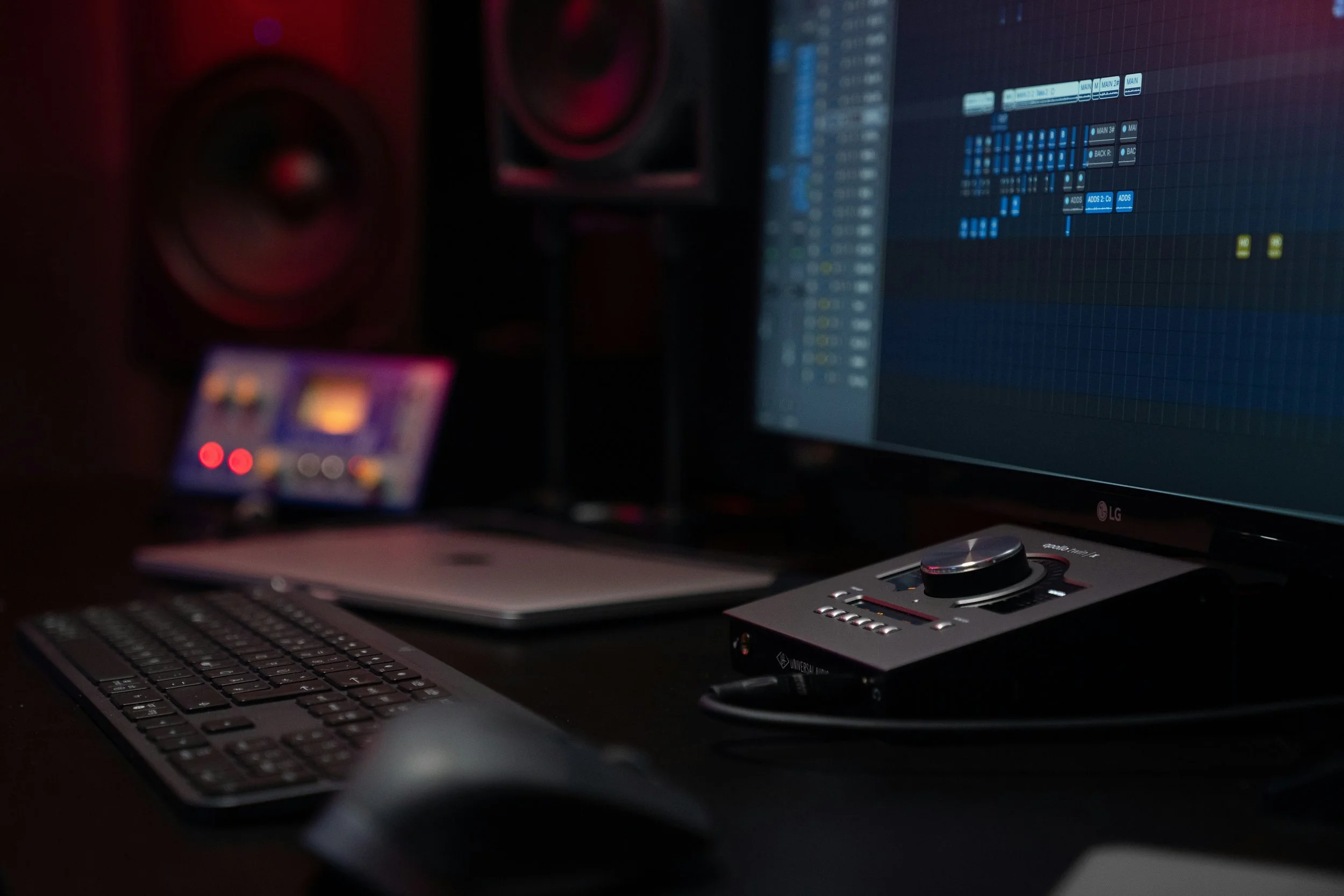 Editing and colour suite — post-production facilities Tenerife