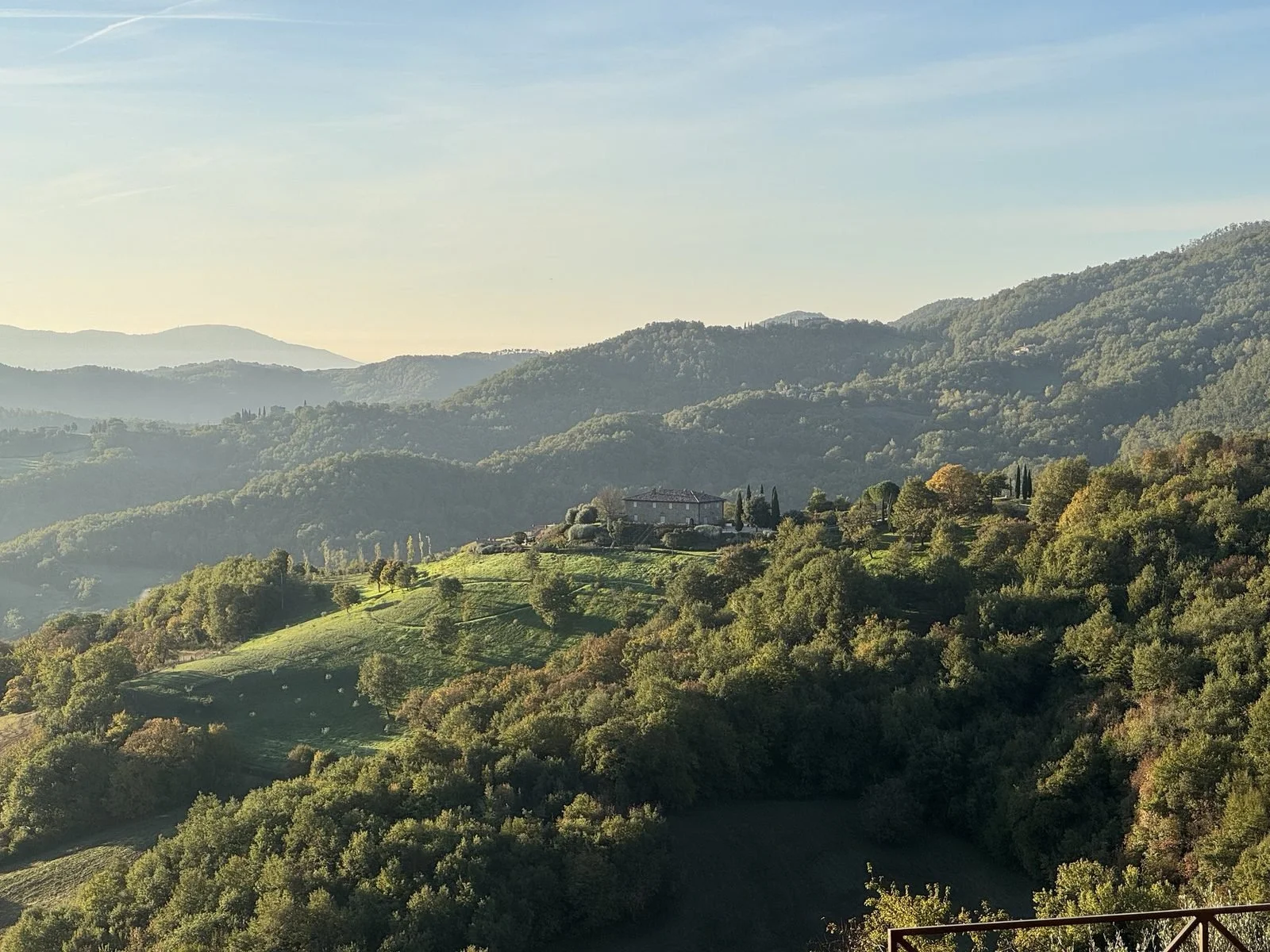 08-travel-tuscany-villa.jpg