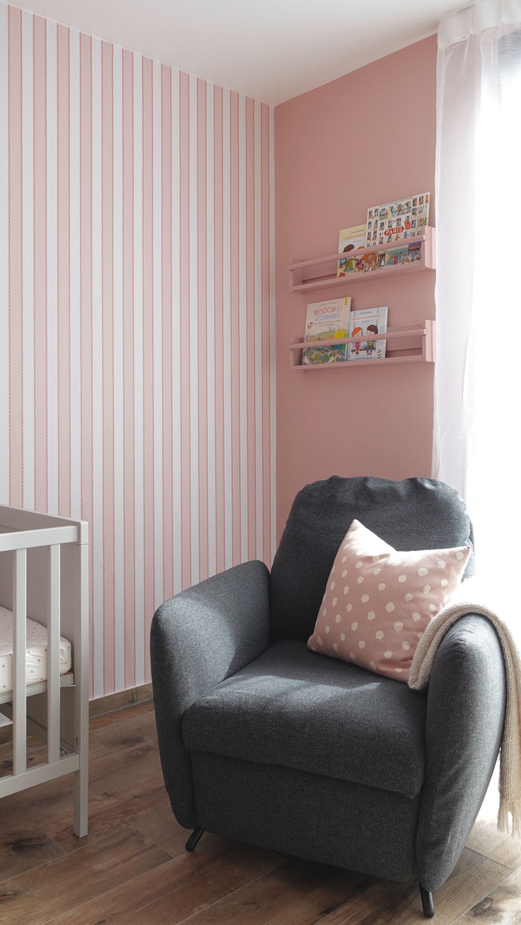 Studio-Scilla-Baby-Room-Reading-Nook.jpeg