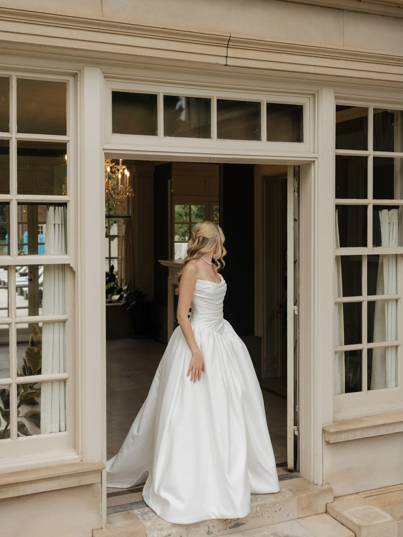 Think of bridal photos as a little love letter to this chapter of your life! No timeline, no distractions, no rushing&mdash;just you, your best dress, and the excitement of what&rsquo;s to come 🕊️

Concept @riannhassell 
Coordinating @gracie.trygges