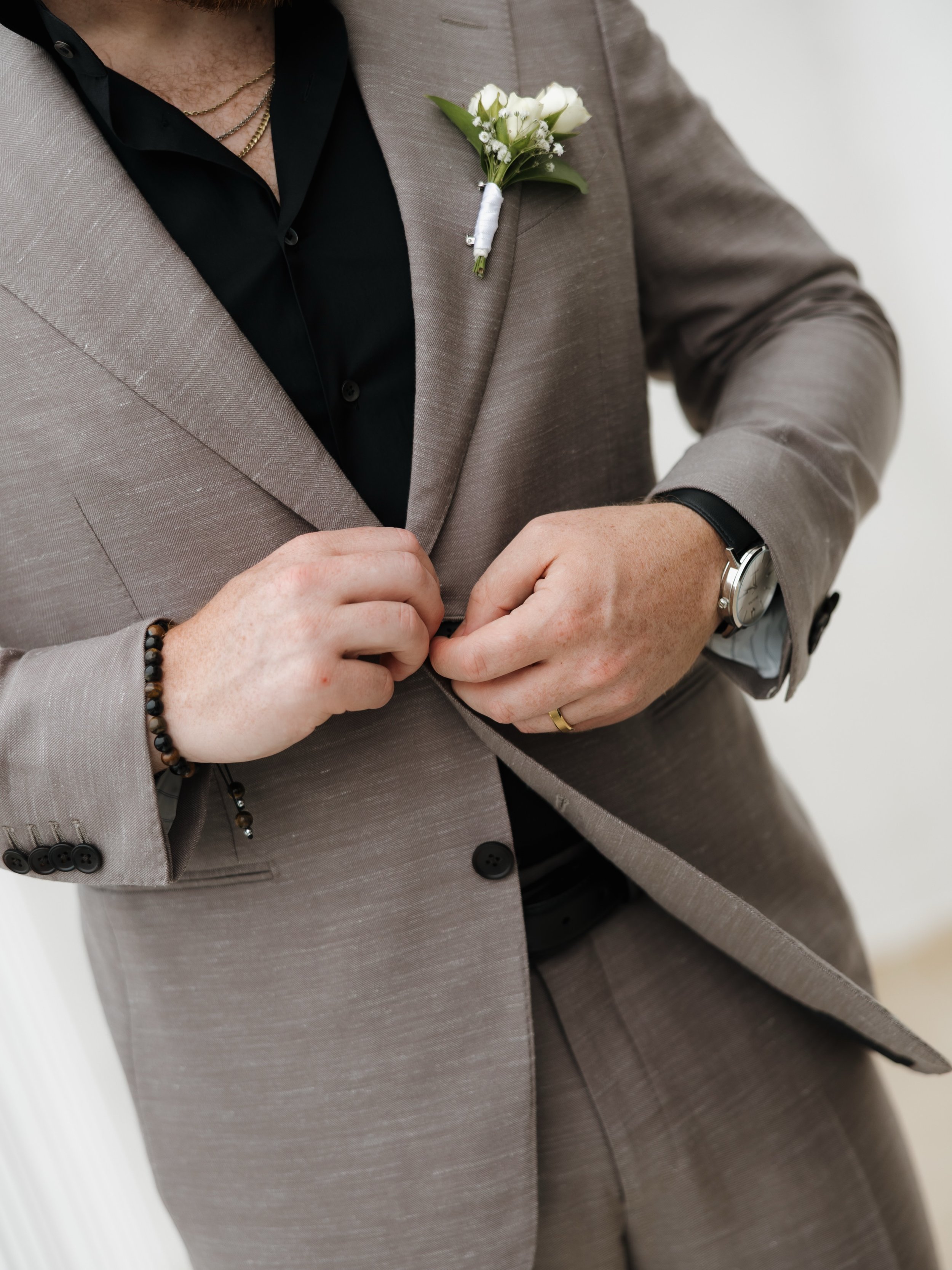 A moment for the groom &mdash; oceanside 🐚

Second for @riannhassell