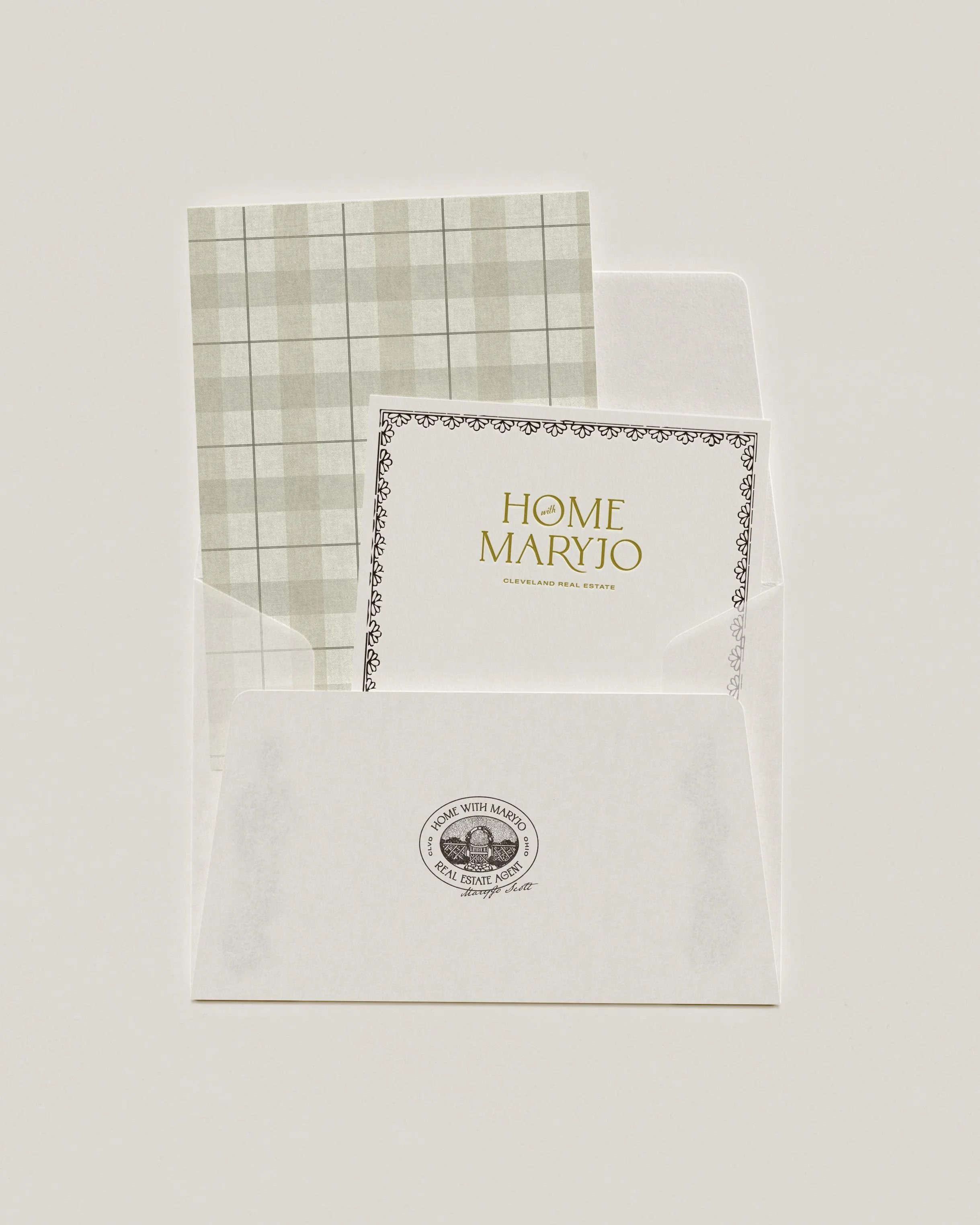 realtor-stationery-suite-design.jpg