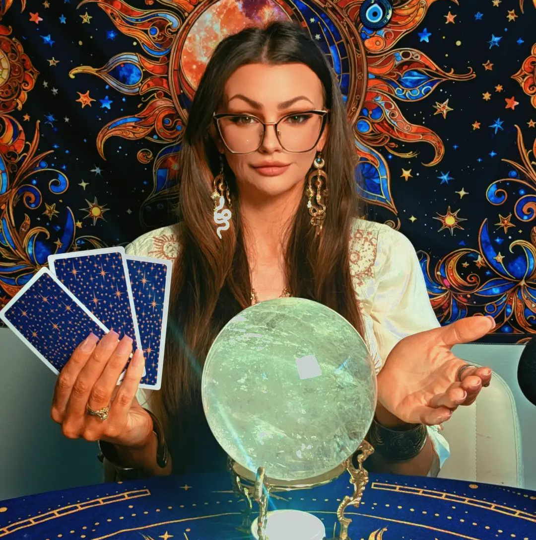 Tarot Readings By Autumn