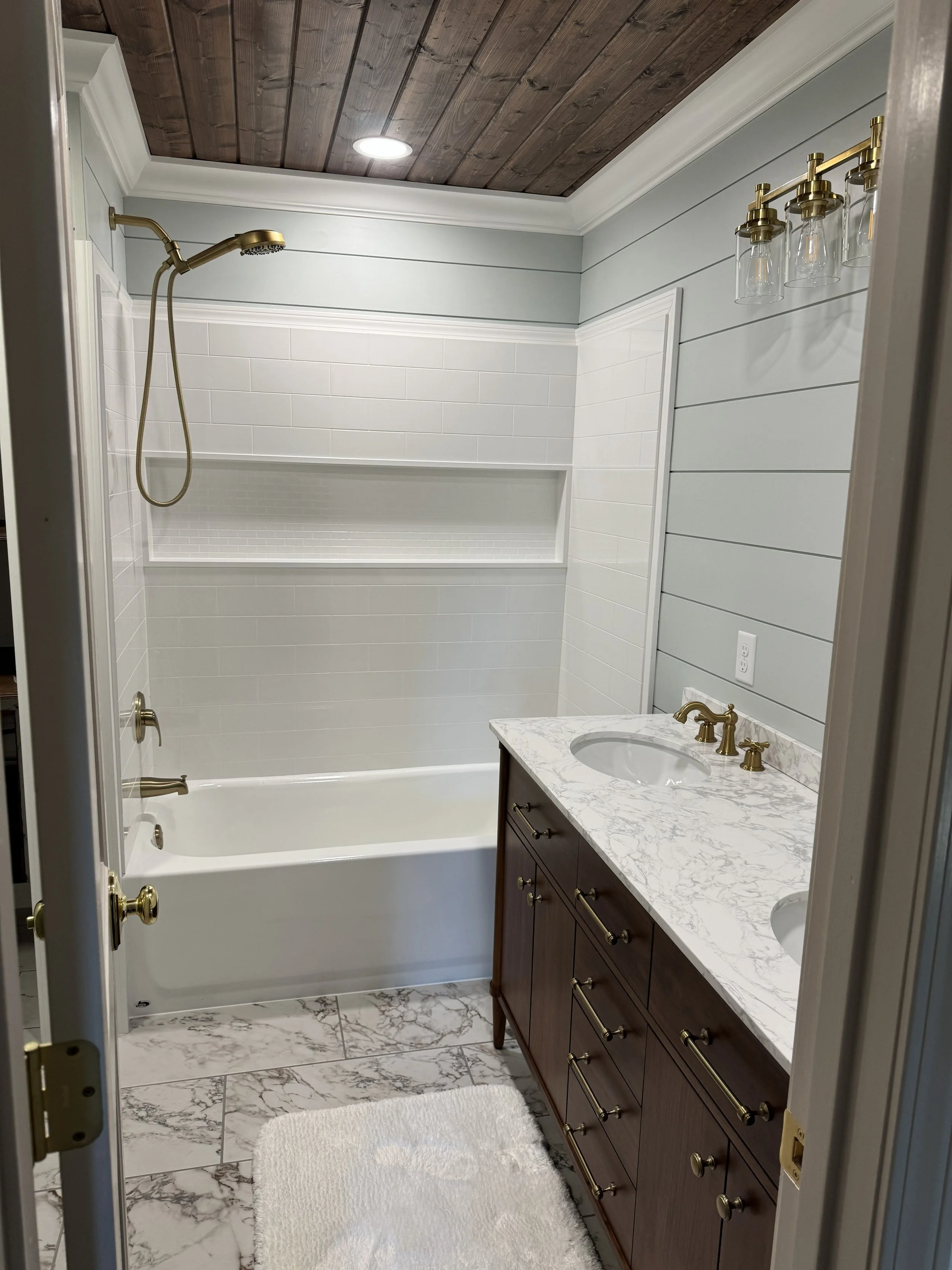 sharp guest bath.jpg