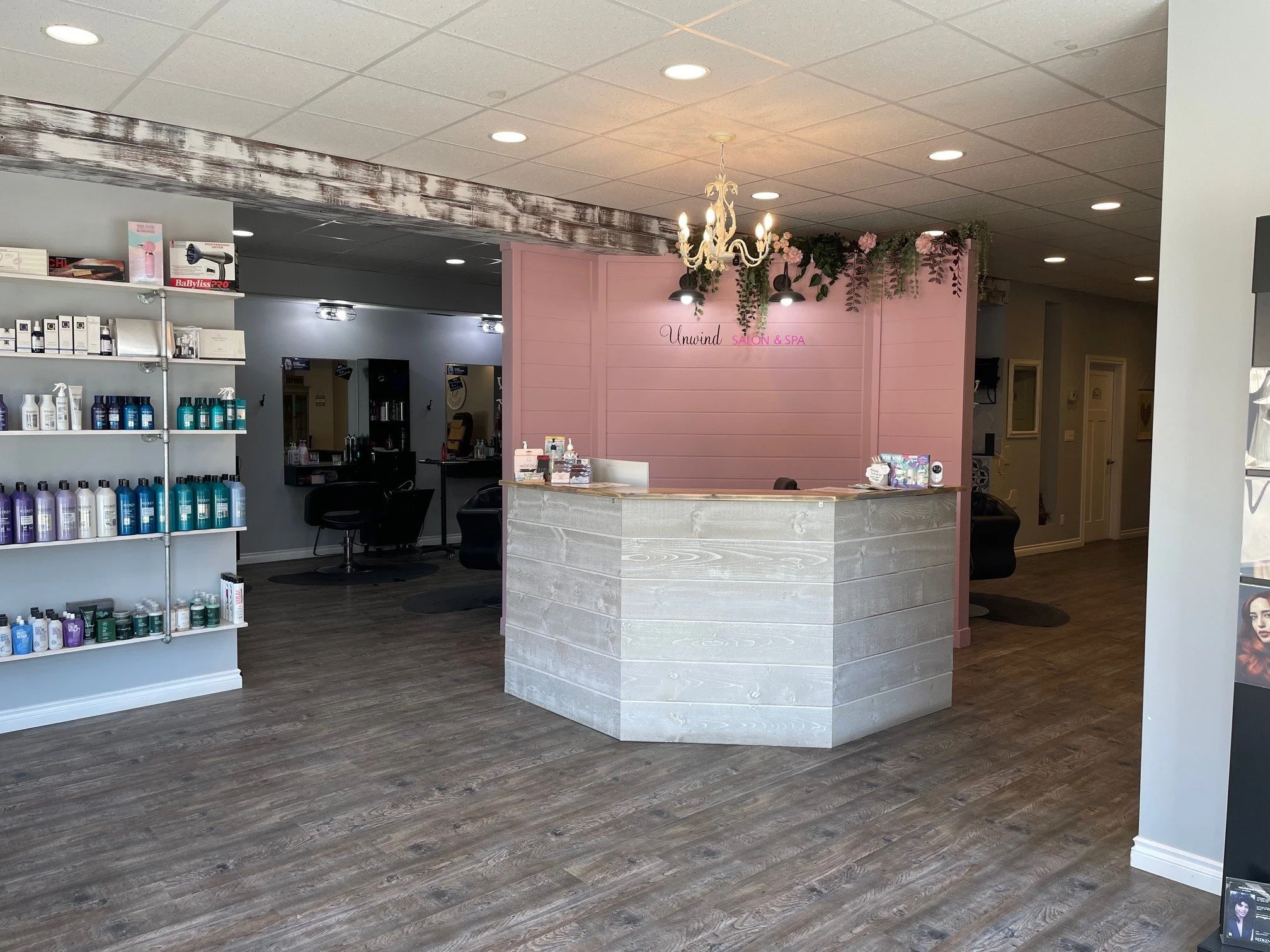 Front desk.jpg